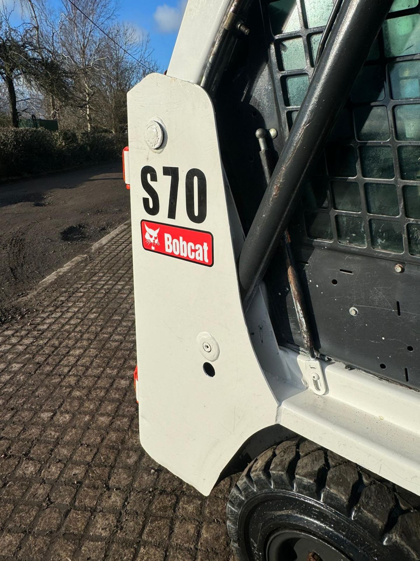 2015 BOBCAT S70 COMPACT WHEELED SKIDSTEER LOADER *PLUS VAT* - Image 15 of 18