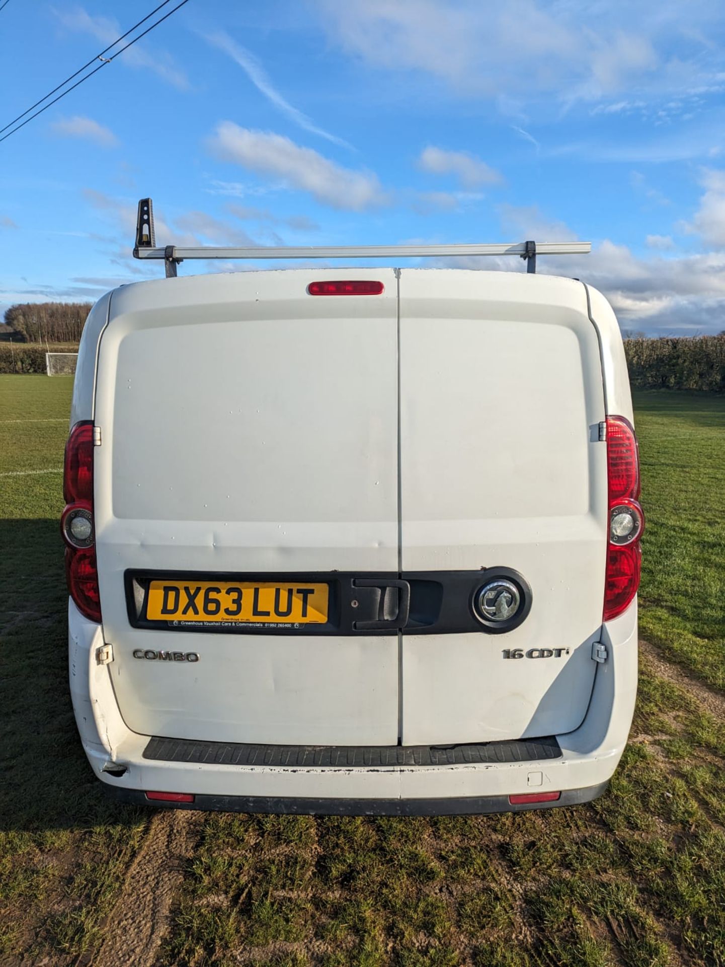 2013 VAUXHALL COMBO 2000 L1H1 CDTI S/S SPORT WHITE PANEL VAN *NO VAT* - Image 9 of 20