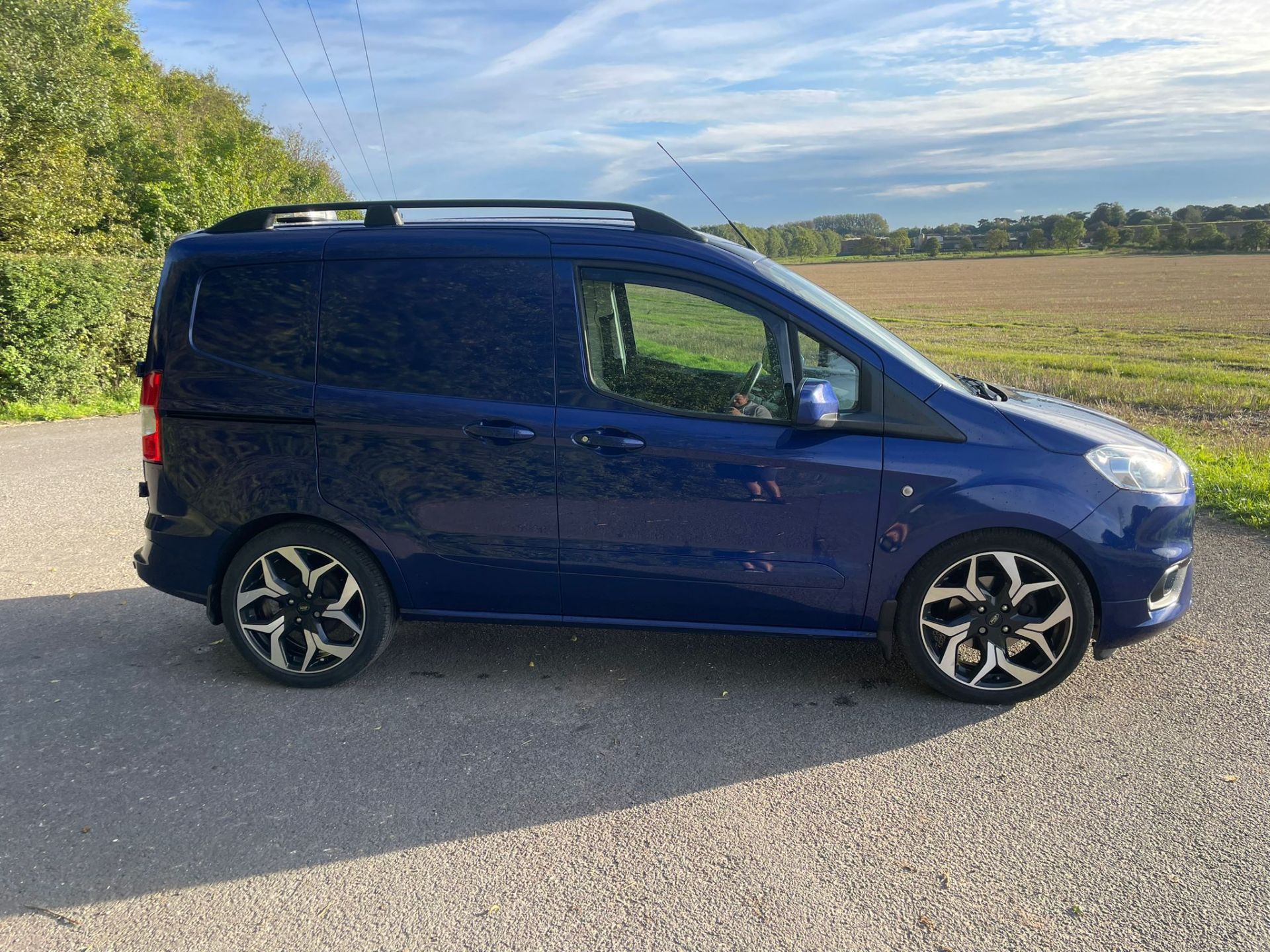 2019 FORD TRANSIT COURIER LIMITED TDCI BLUE PANEL VAN *PLUS VAT* - Image 9 of 15