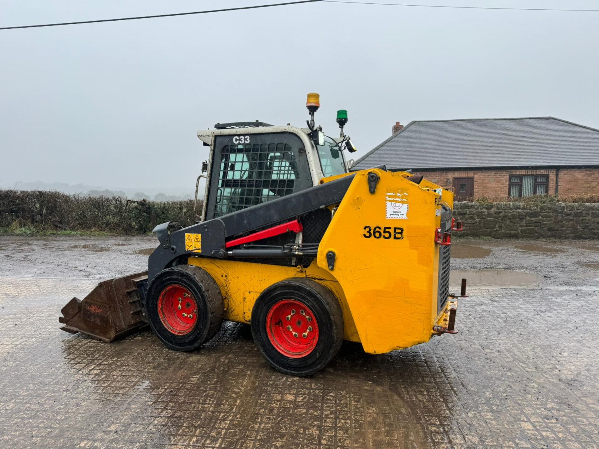 2015 LIUGONG 365B WHEELED SKIDSTEER LOADER *PLUS VAT* - Image 10 of 18