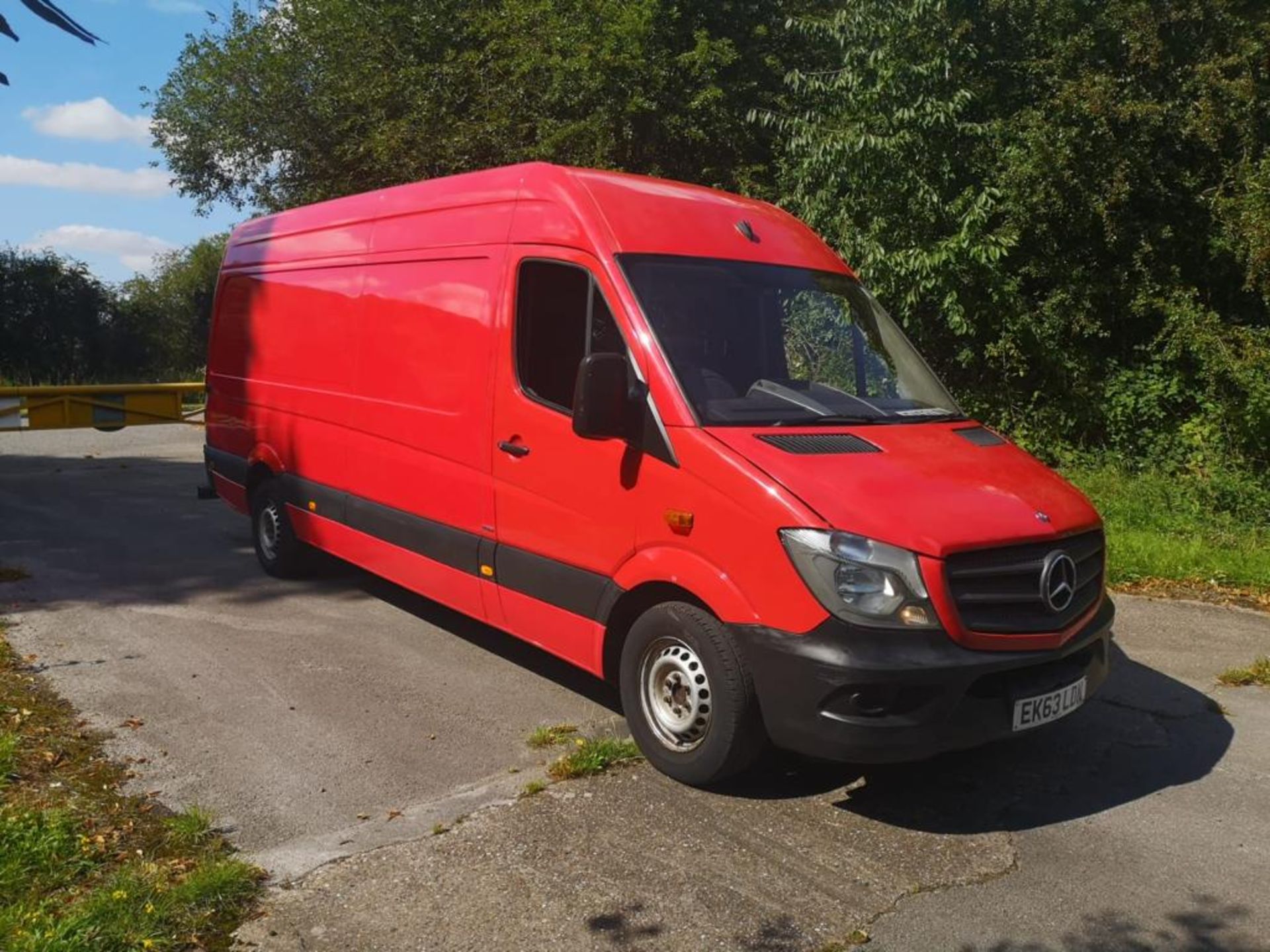 2013 MERCEDES-BENZ SPRINTER 310 CDI RED PANEL VAN *NO VAT* - Image 2 of 13