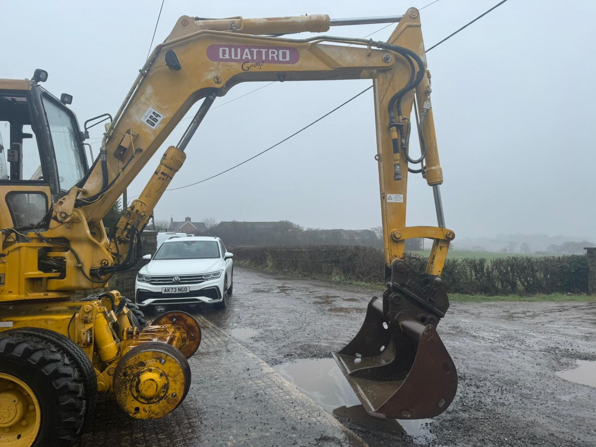 KOMATSU PC95R WHEELED EXCAVATOR WITH RAILWAY GEAR *PLUS VAT* - Image 3 of 19