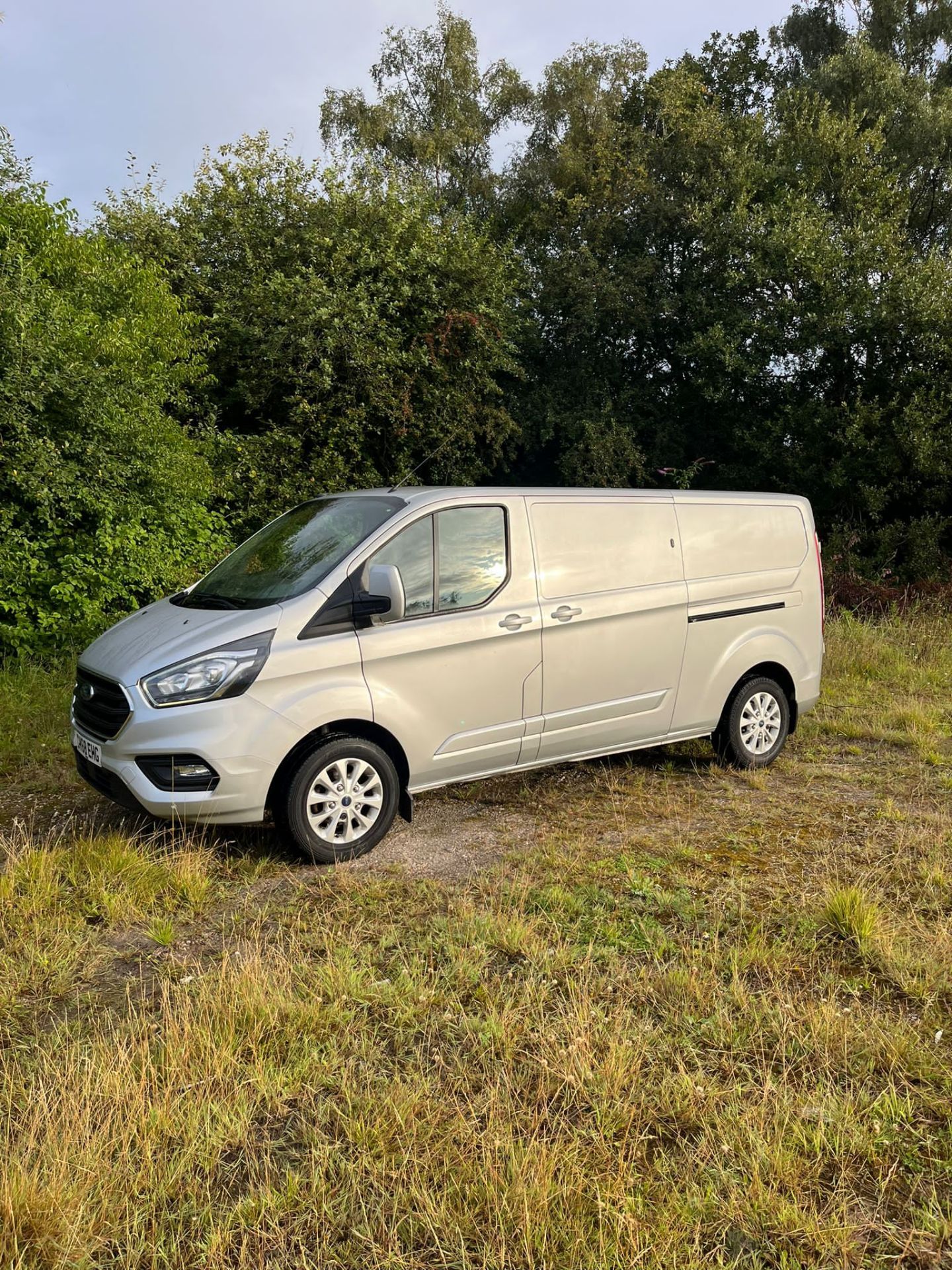 2018 FORD TRANSIT CUSTOM 300 LIMITED SILVER PANEL VAN *NO VAT* - Image 3 of 7