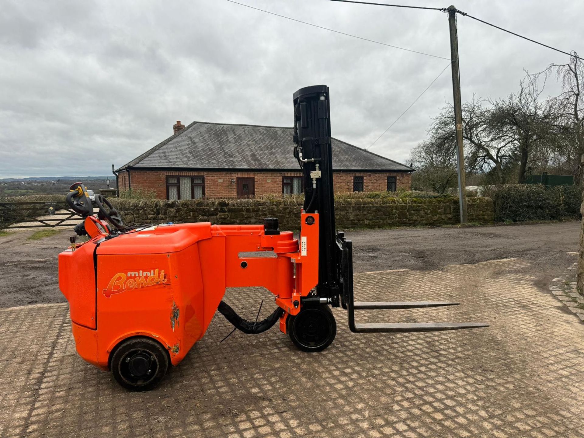 2018 BENDI AISLE MASTER MINI FORKLIFT TRUCK *PLUS VAT* - Image 3 of 21