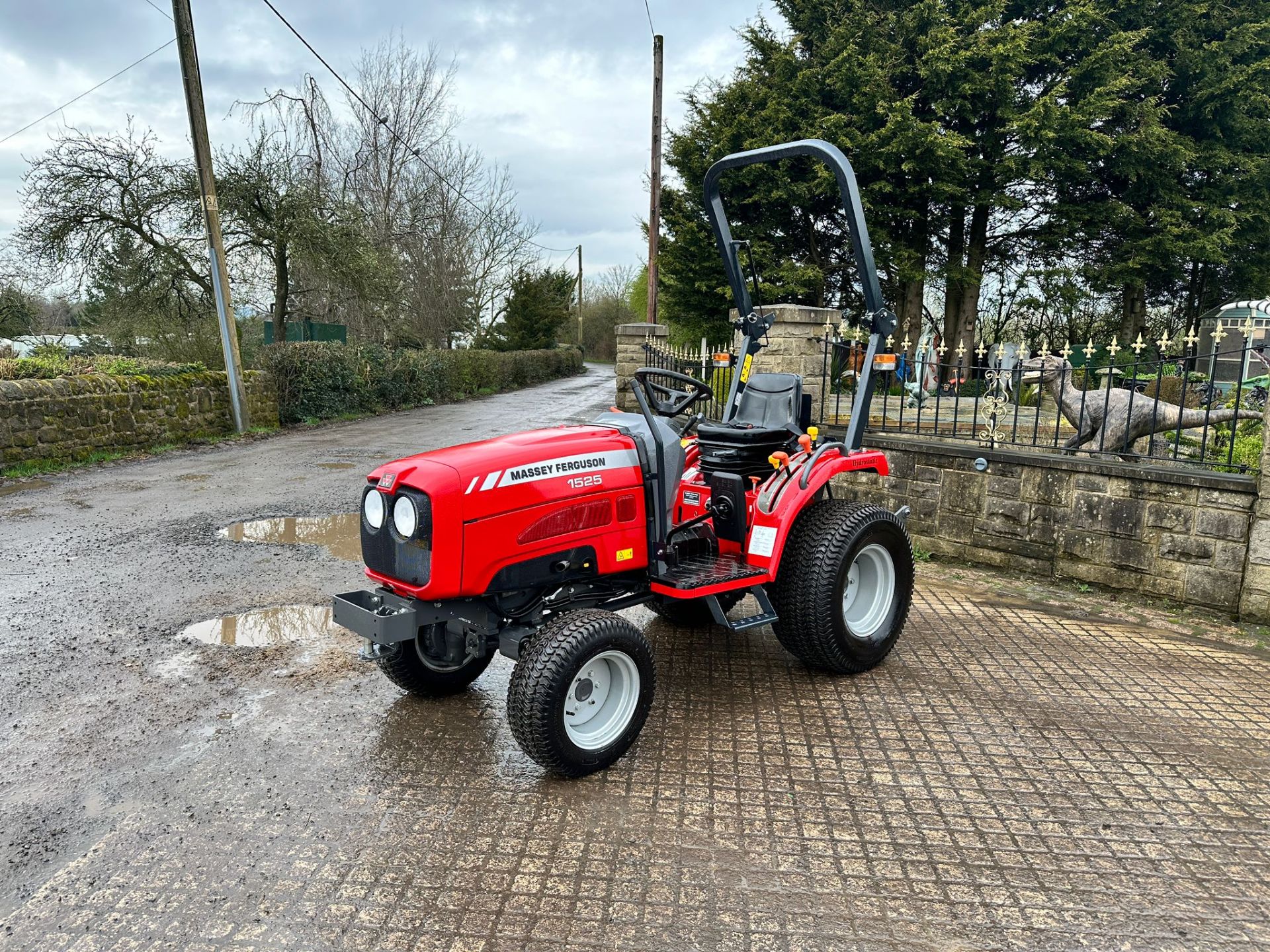 NEW/UNUSED MASSEY FERGUSON 1525 25HP 4WD COMPACT TRACTOR *PLUS VAT* - Bild 4 aus 16