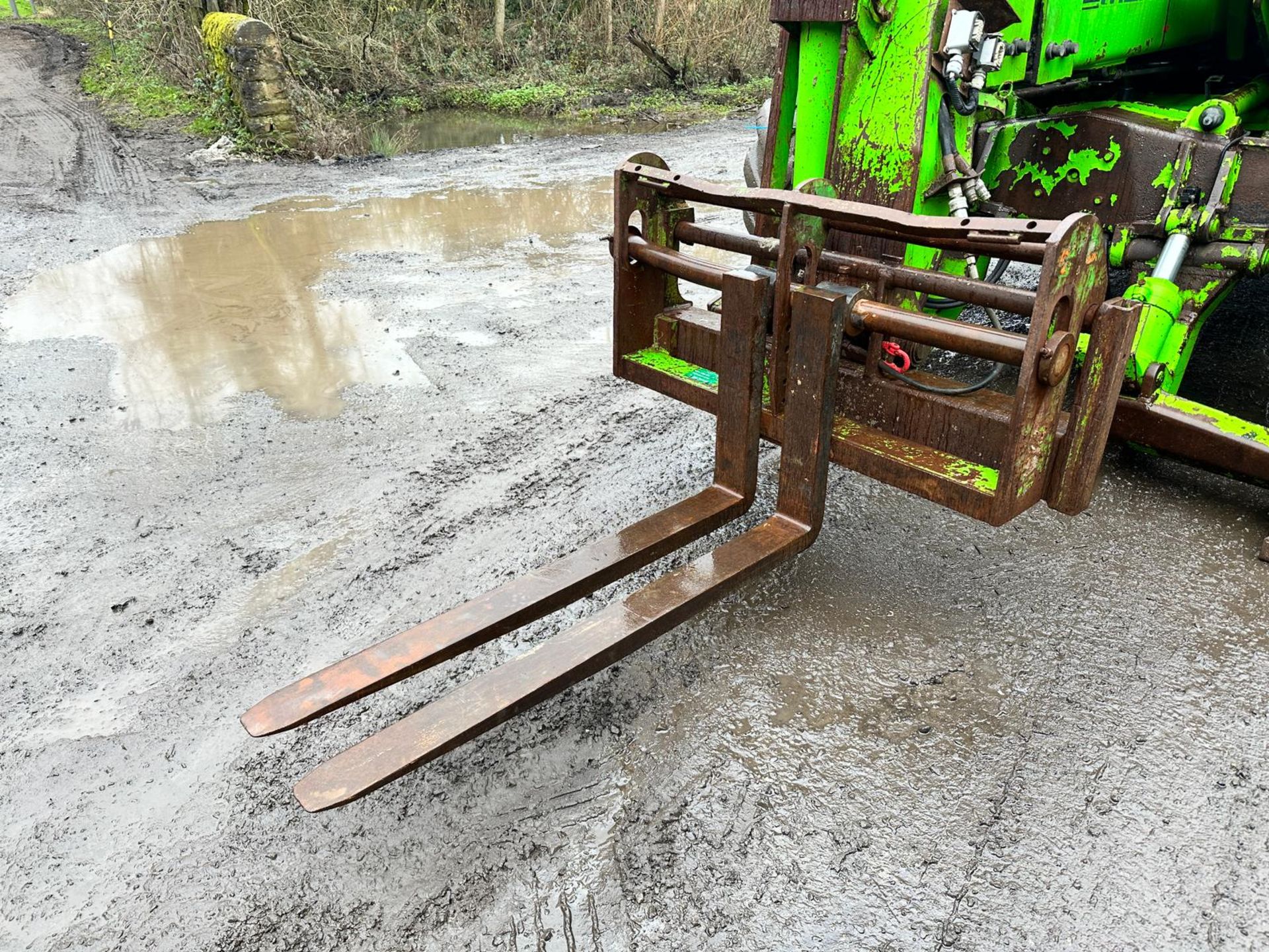 2001 MERLO P32.12-EVS TURBO 3.2 TON DIESEL TELESCOPIC TELEHANDLER *PLUS VAT* - Image 11 of 17