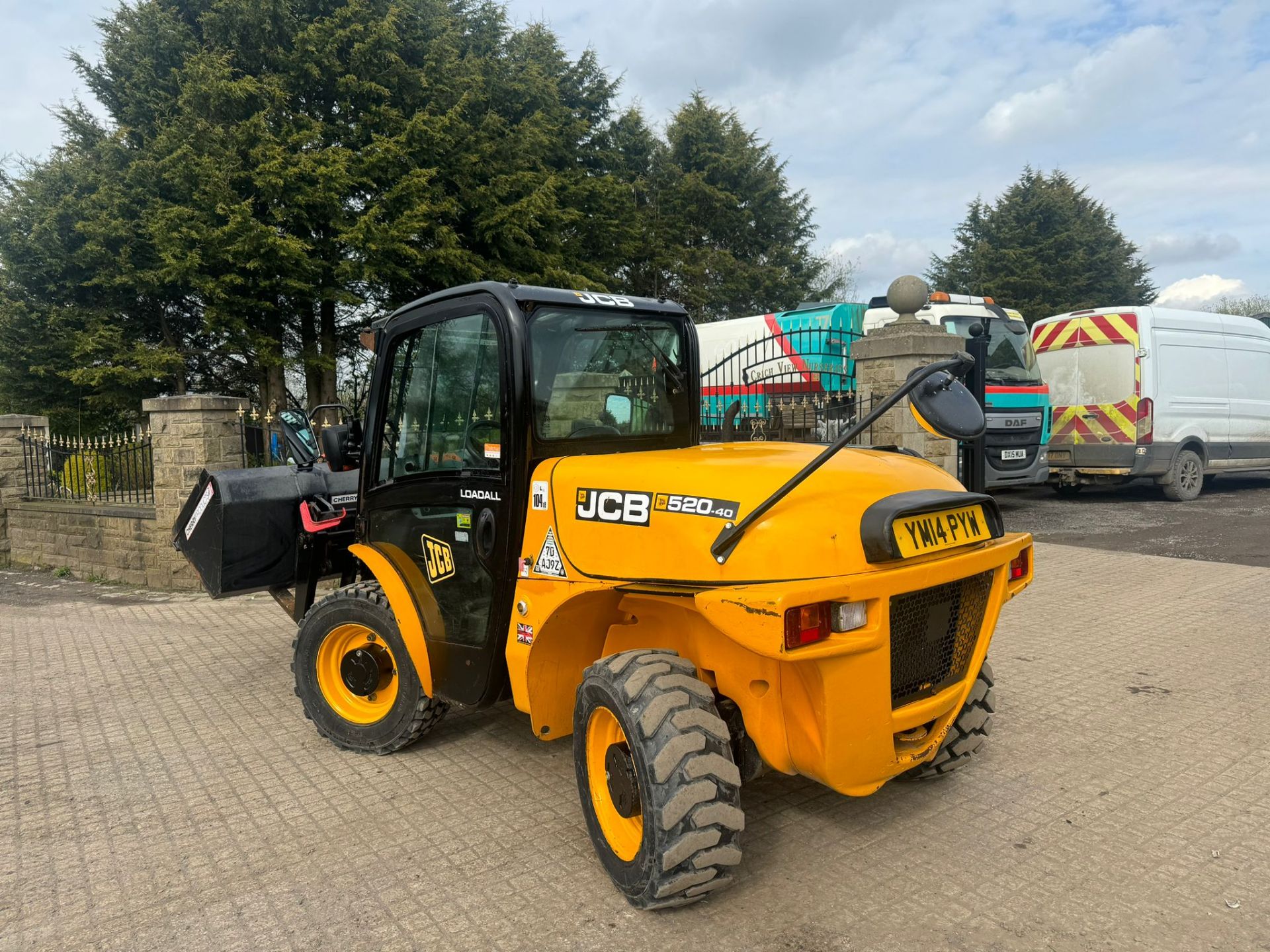 JCB 520-50 2 TON DIESEL TELESCOPIC TELEHANDLER BUCKET AND FORKS *PLUS VAT* - Bild 8 aus 27