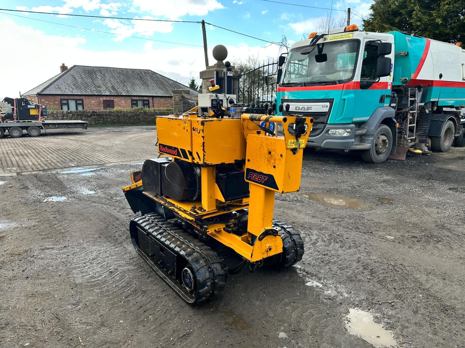 PREDATOR R28T DIESEL TRACKED STUMP GRINDER *PLUS VAT* - Image 4 of 16