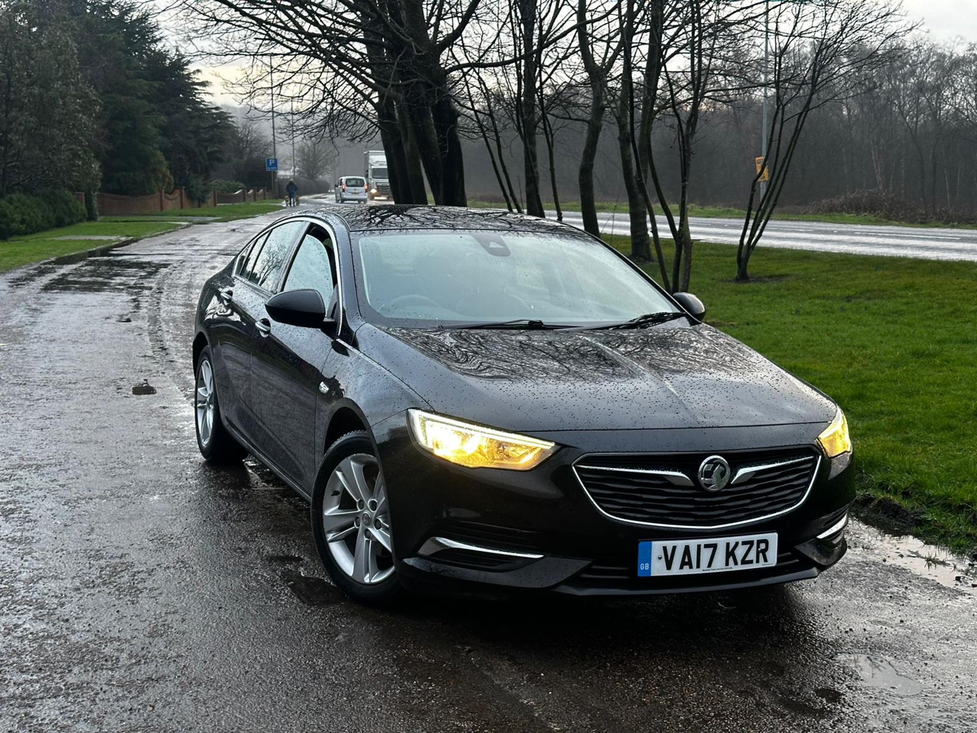 2017 VAUXHALL INSIGNIA TECH LINE NAV ECO T D BLACK HATCHBACK *NO VAT*