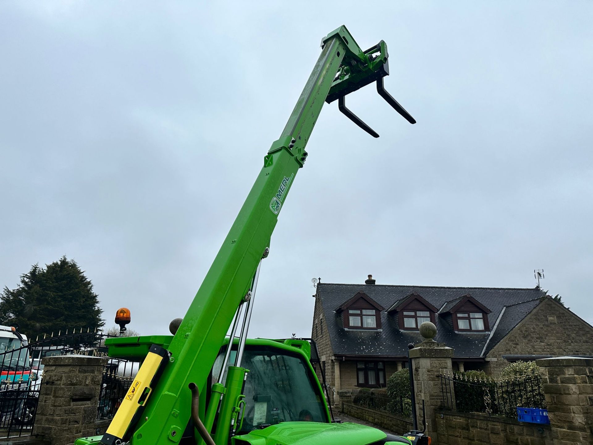 2022 MERLO P27.6 PLUS 4WD 2.7 TON COMPACT TELESCOPIC TELEHANDLER *PLUS VAT* - Image 10 of 25