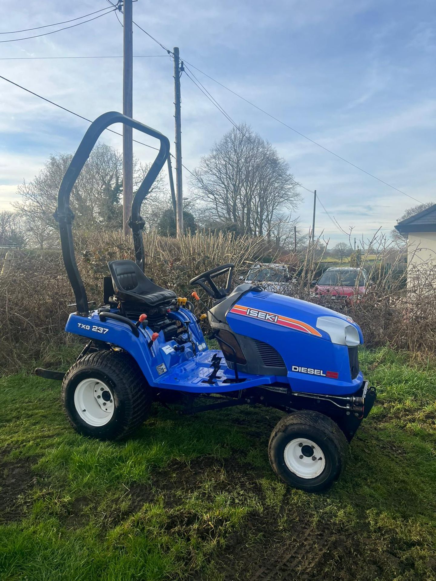 2015/65 PLATE ISEKI TXG 237 COMPACT TRACTOR 4x4 *PLUS VAT* - Image 7 of 9