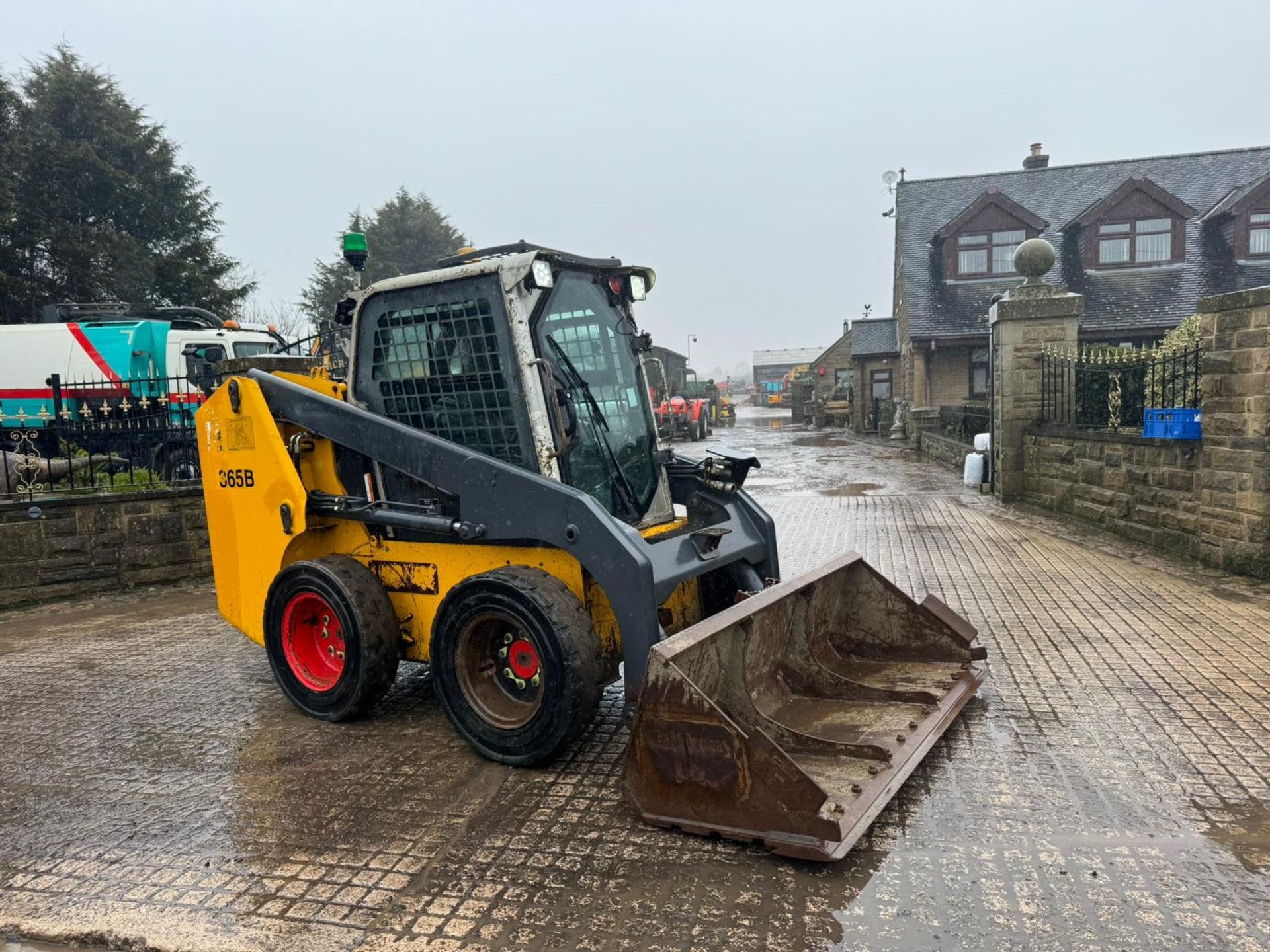 2015 LIUGONG 365B WHEELED SKIDSTEER LOADER *PLUS VAT* - Image 2 of 18