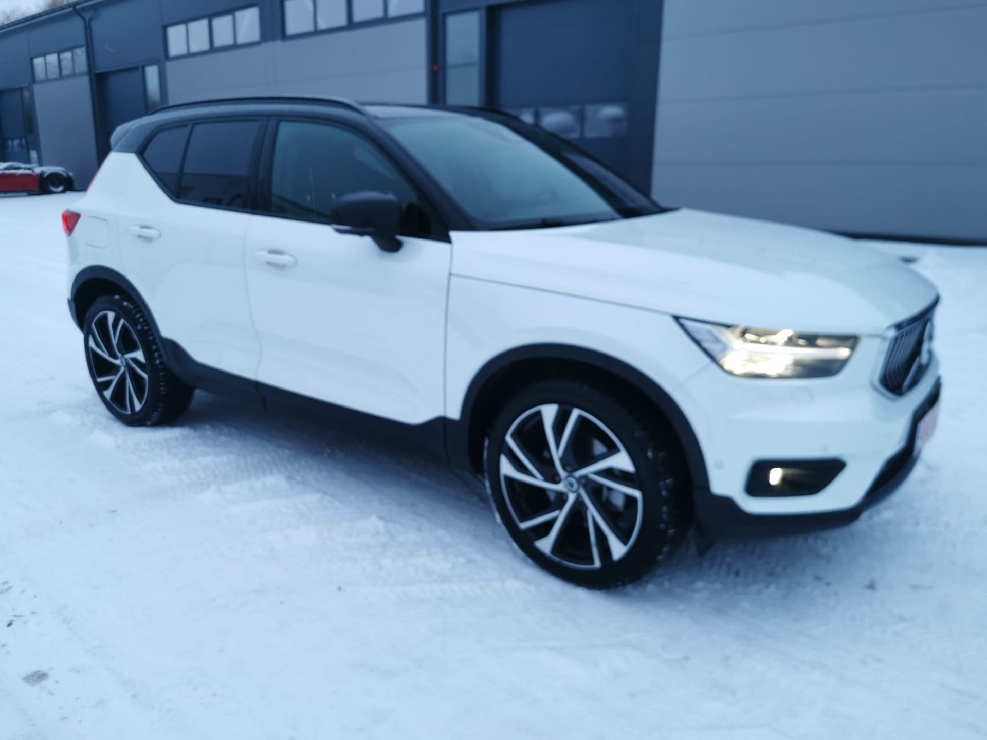 2021 VOLVO XC40 WHITE SUV ESTATE *NO VAT*