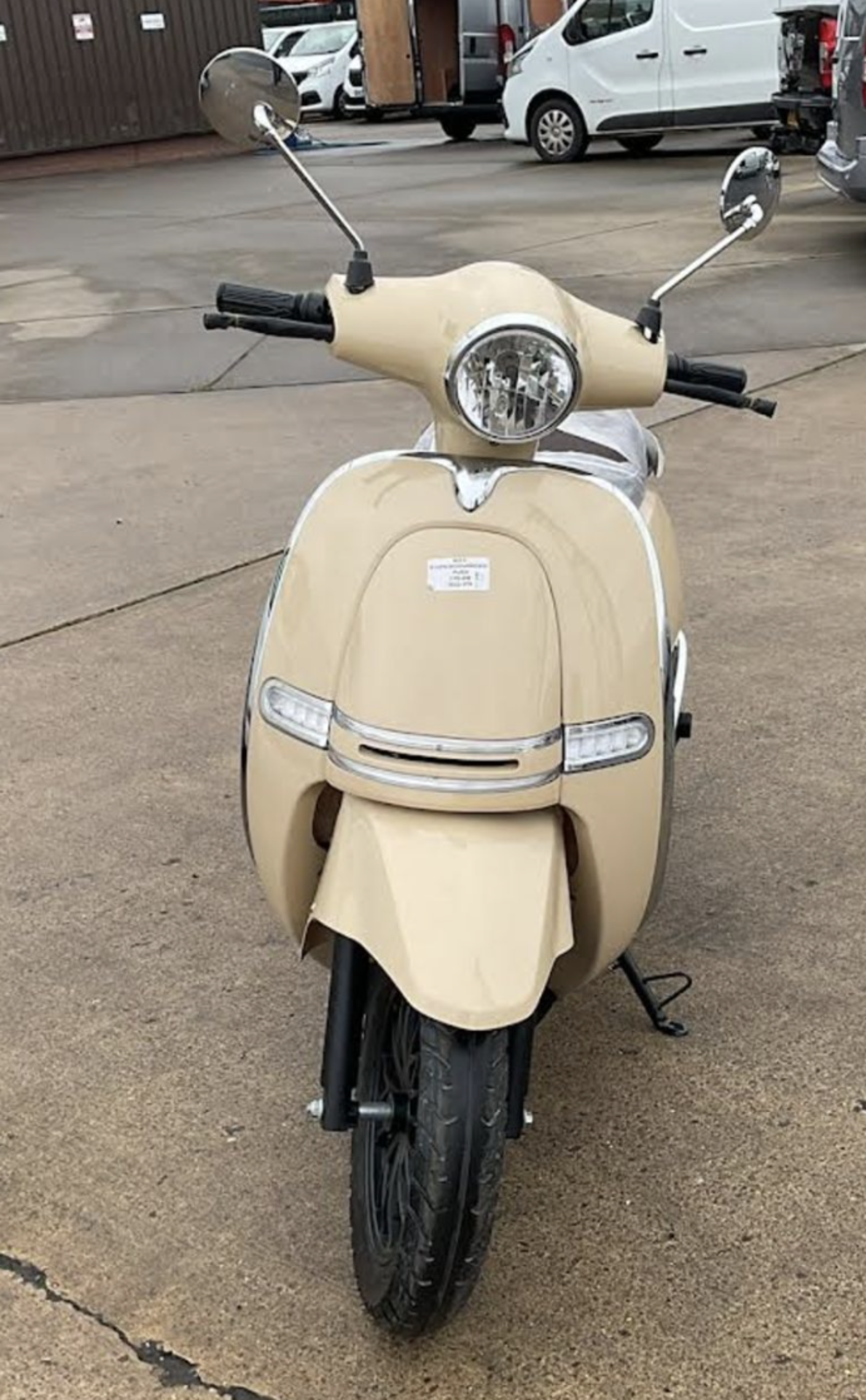 73 Reg Model 30 Roma 2000W Electric Moped *PLUS VAT* - Image 2 of 9