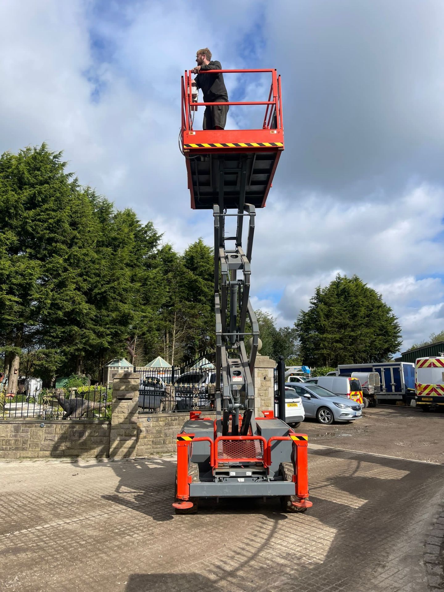 2011 SKYJACK SJ6832RT 4WD ROUGH TERRAIN SCISSOR LIFT *PLUS VAT* - Bild 11 aus 15