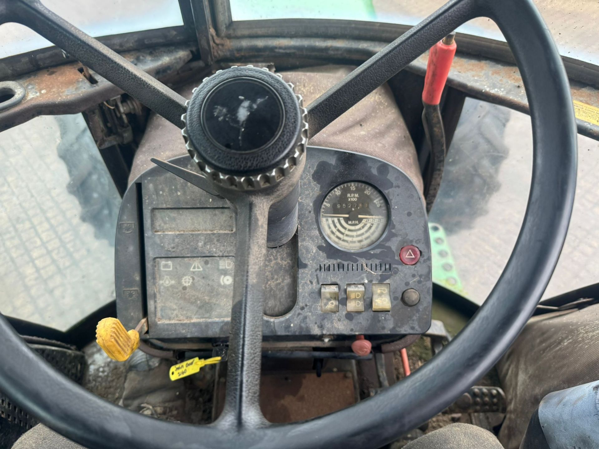 JOHN DEERE 2140 4 WHEEL DRIVE TRACTOR 80 HP *PLUS VAT* - Image 12 of 14