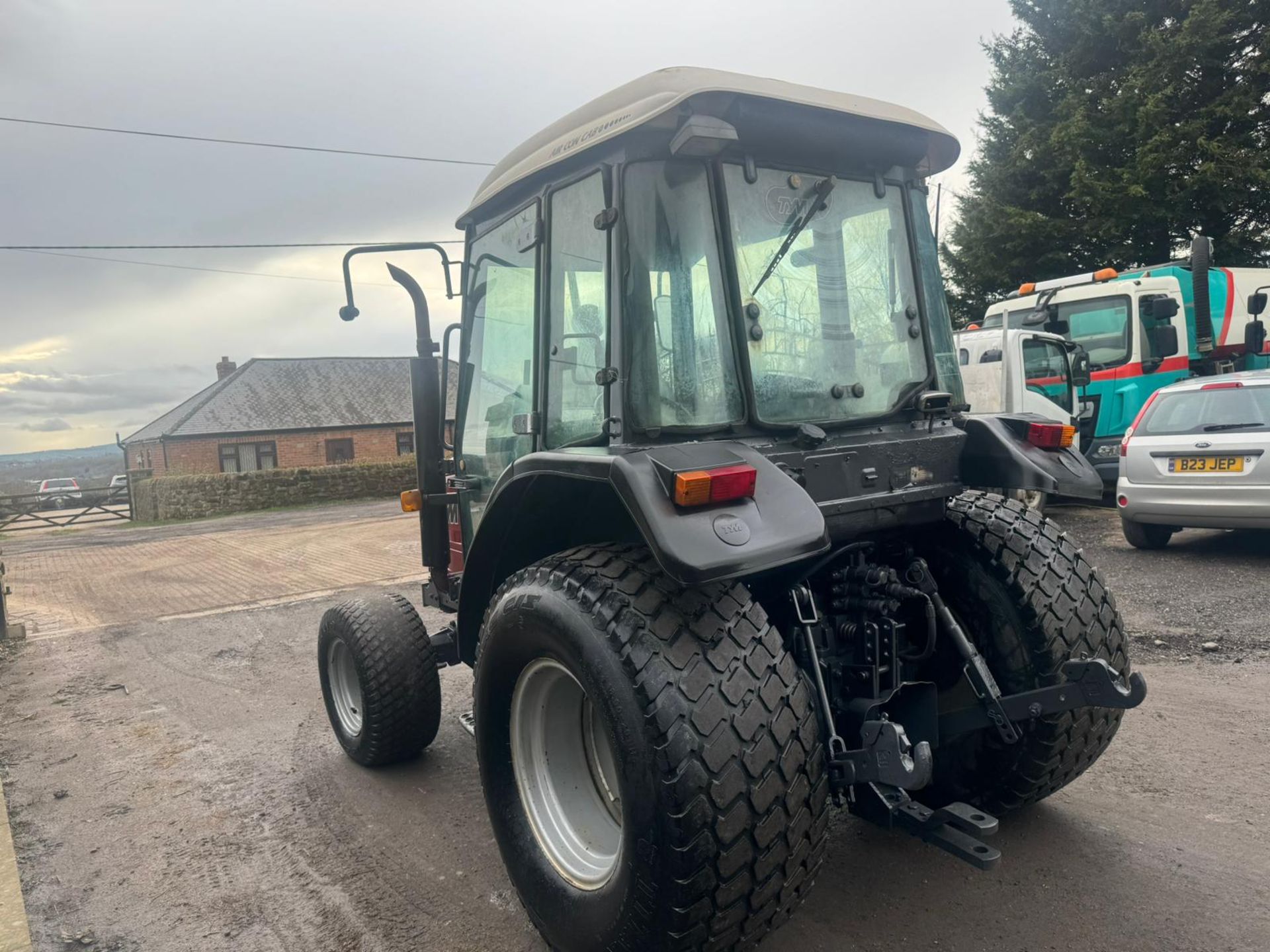 TYM T431 43HP 4WD MID SIZE TRACTOR *PLUS VAT* - Image 10 of 20