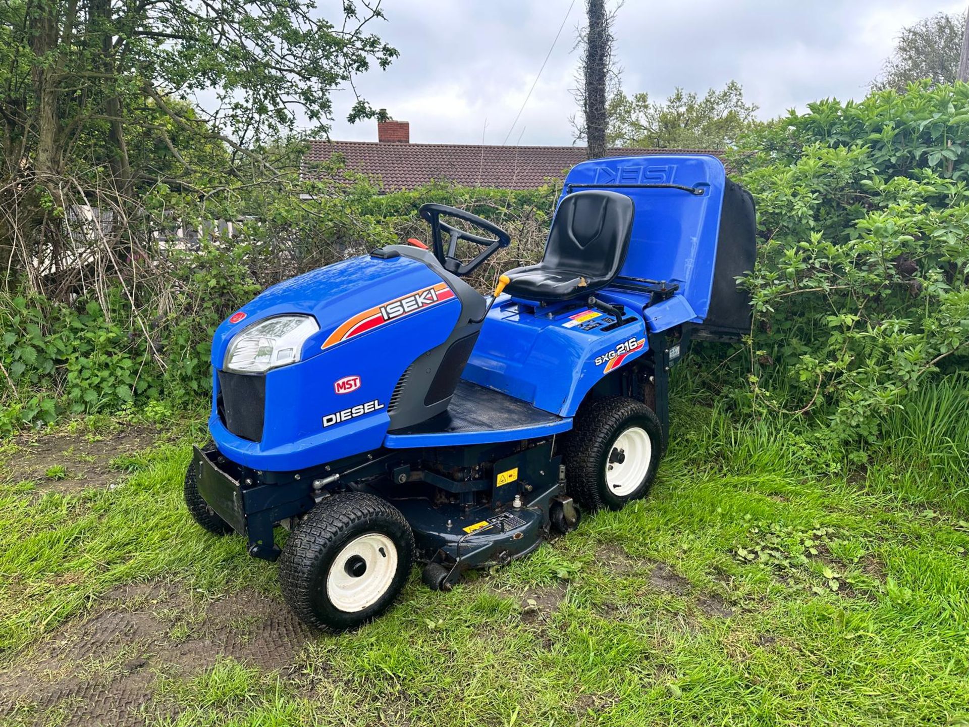 2017 ISEKI SXG216 DIESEL RIDE ON MOWER *PLUS VAT*