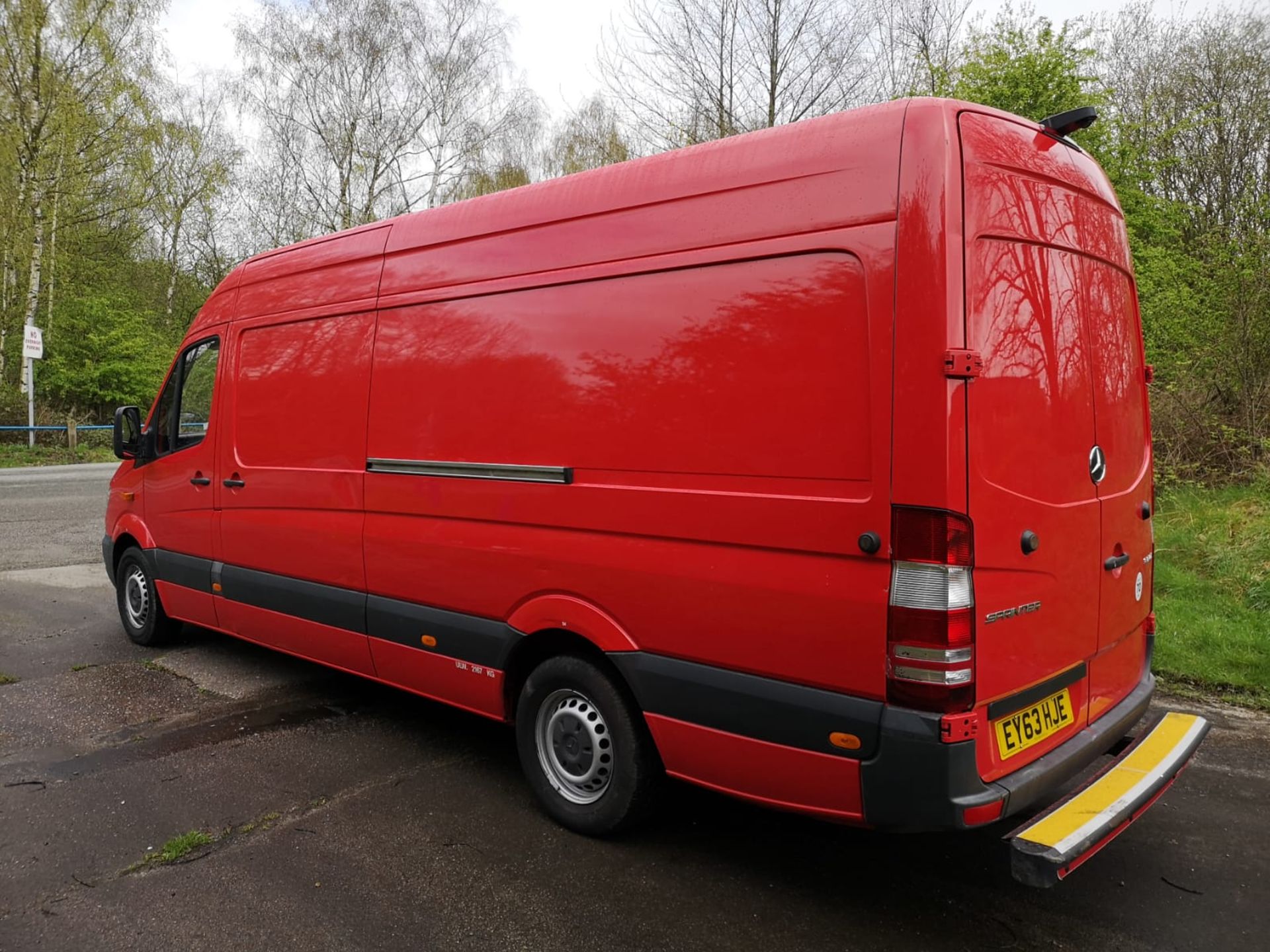 2013 MERCEDES-BENZ SPRINTER 310 CDI RED PANEL VAN *NO VAT* - Image 6 of 17