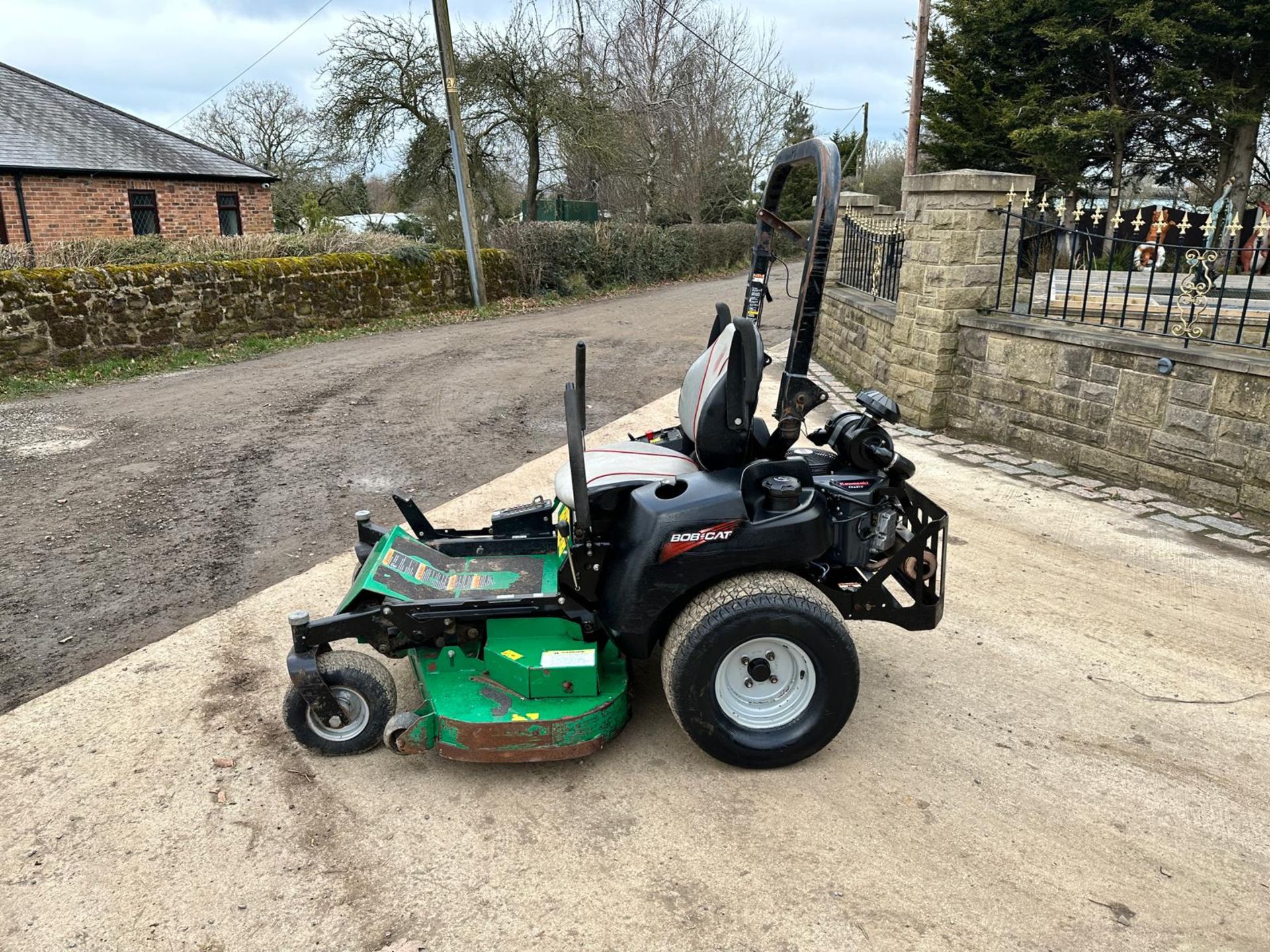 2017 Bobcat XRZ Pro ZT3400 Zero Turn Mower *PLUS VAT* - Bild 4 aus 14