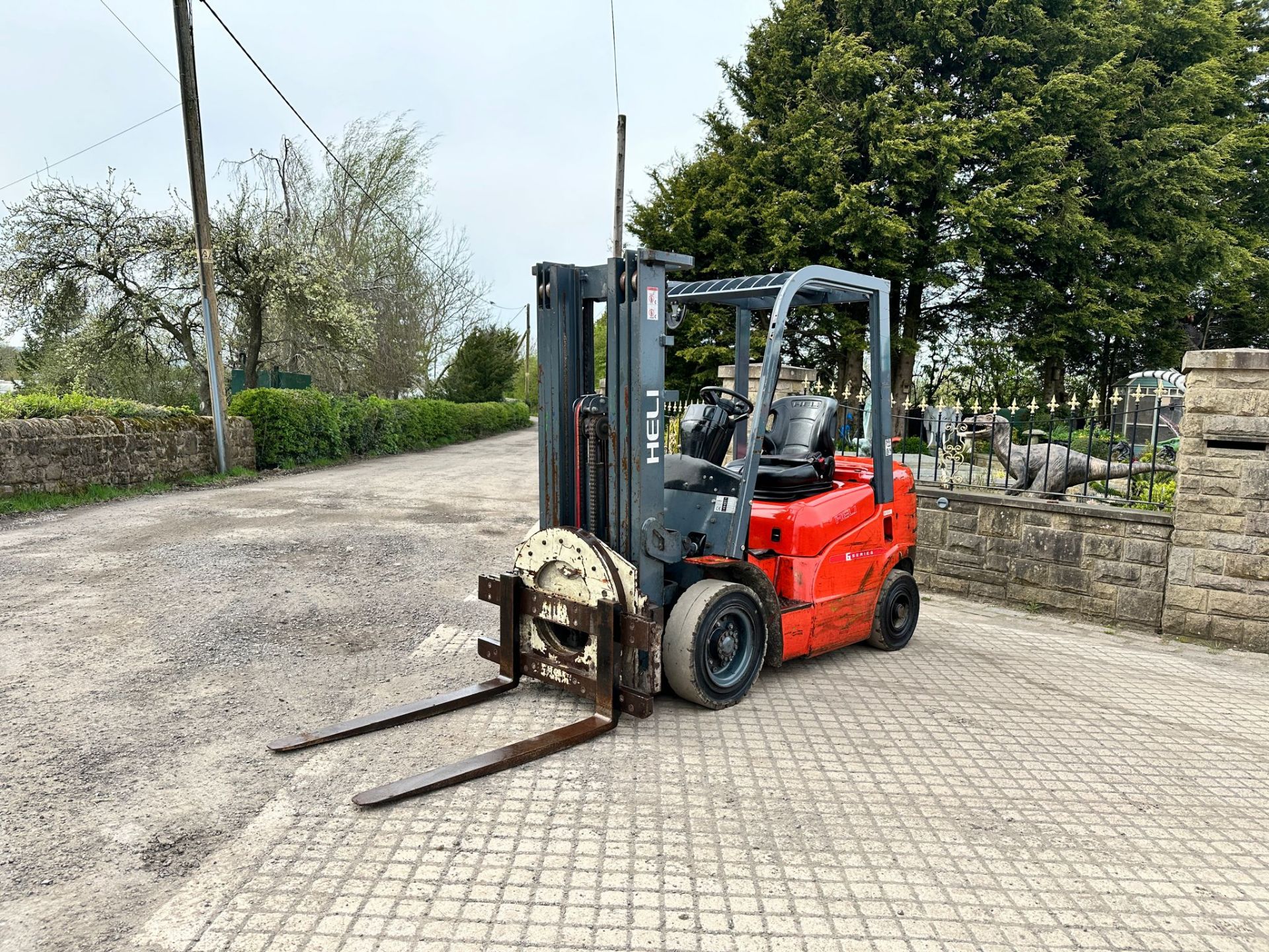 2019 HELI FD25G 2.5 TON DIESEL FORKLIFT WITH 360 ROTATING FORK CARRIAGE *PLUS VAT* - Bild 2 aus 13