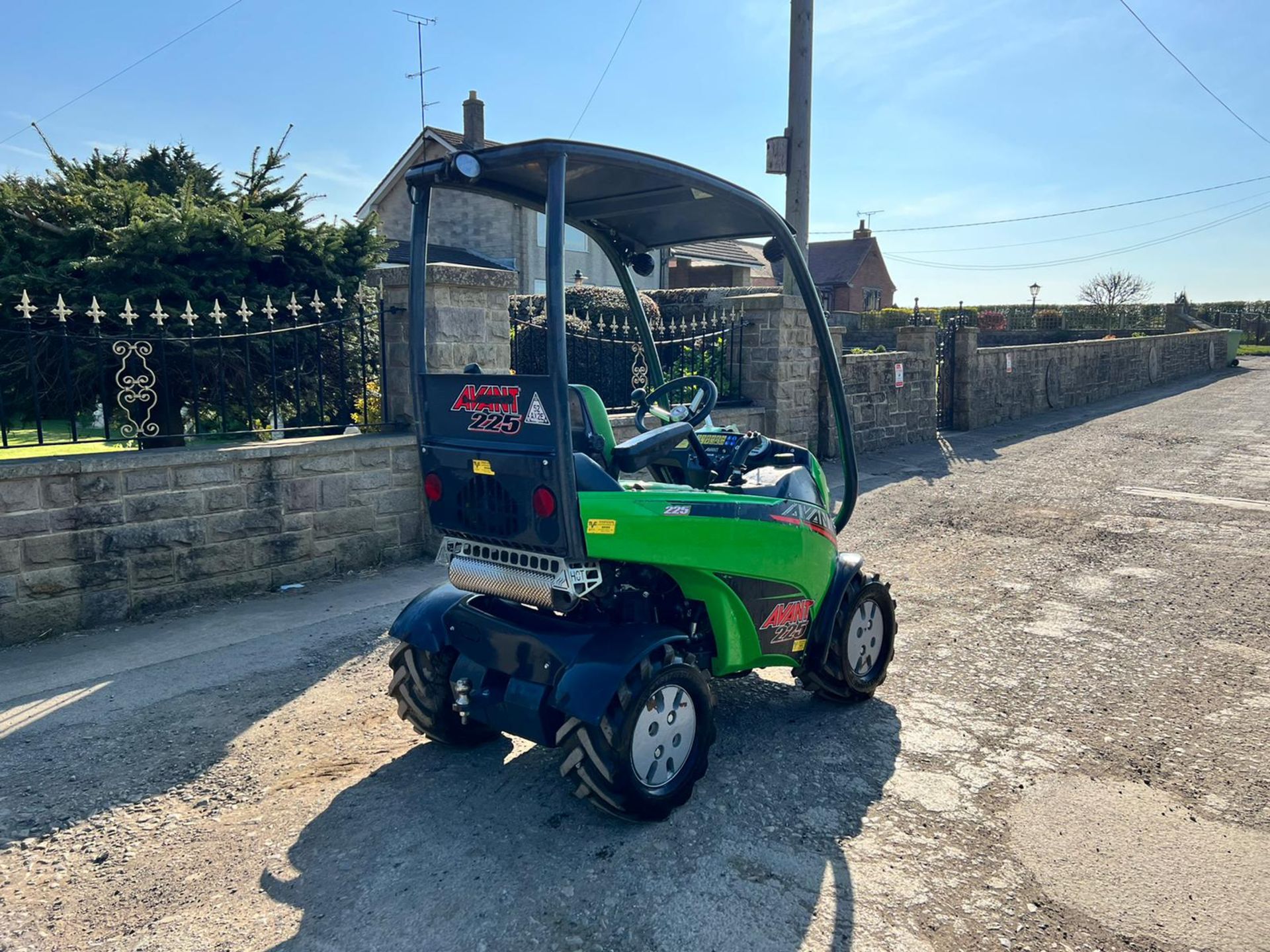 2020 AVANT 225 4WD COMPACT LOADER WITH BUCKET *PLUS VAT* - Image 8 of 14