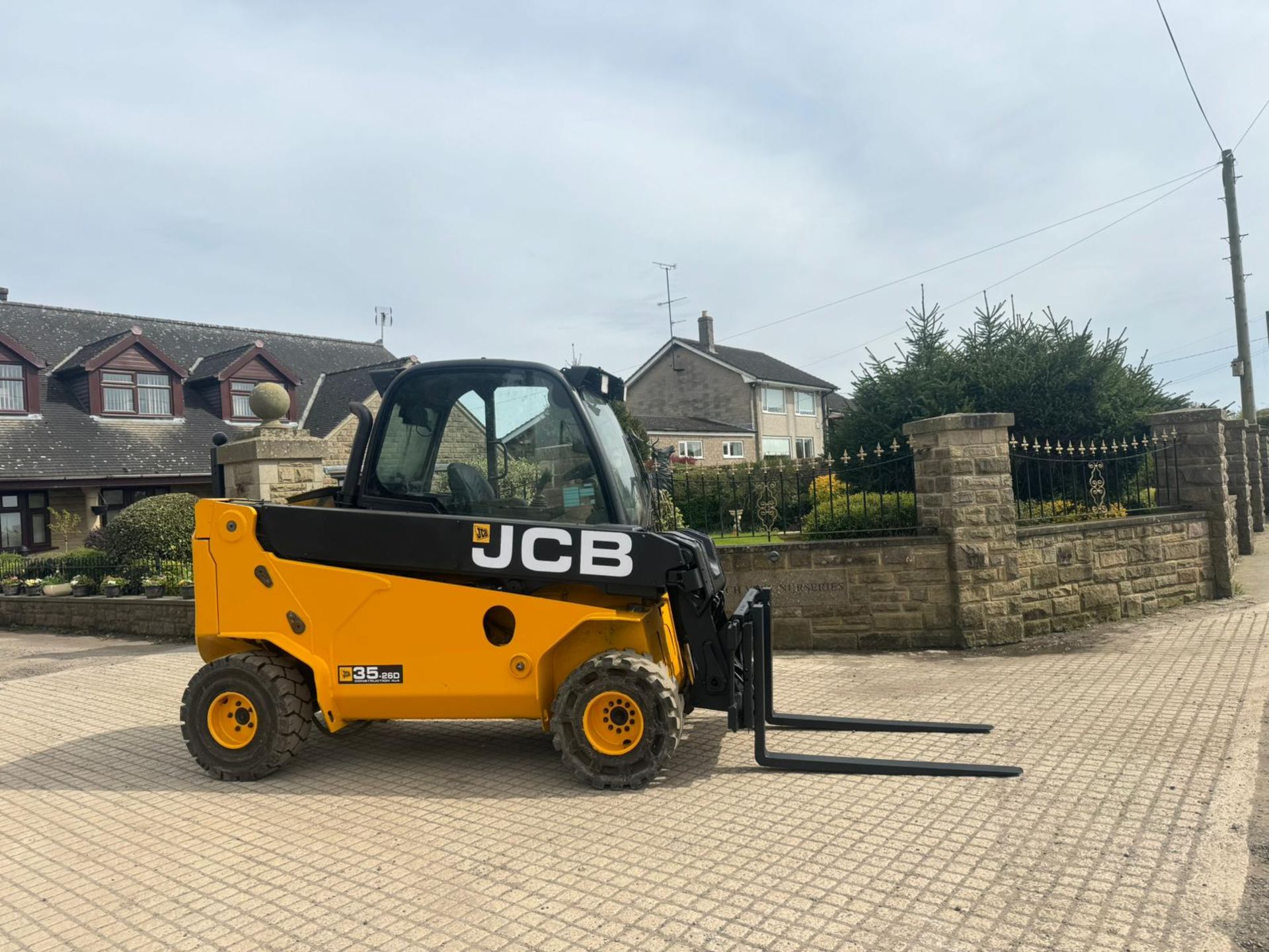 2021 JCB 35-26D 4 WHEEL DRIVE TELETRUCK *PLUS VAT* - Image 9 of 11