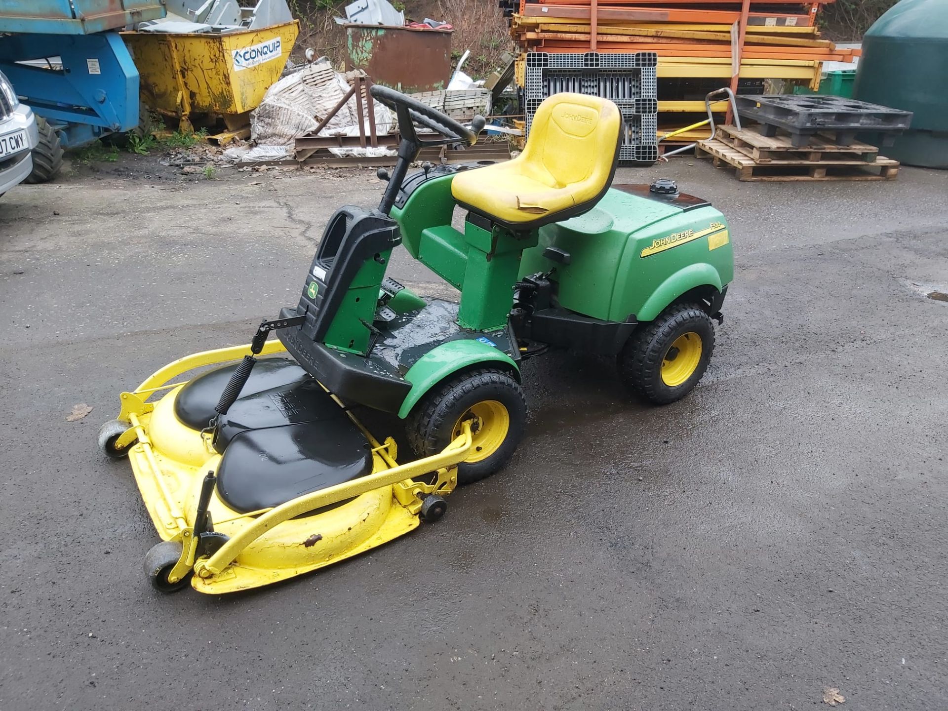 JOHN DEERE Ride-On Mower *NO VAT* - Image 3 of 7