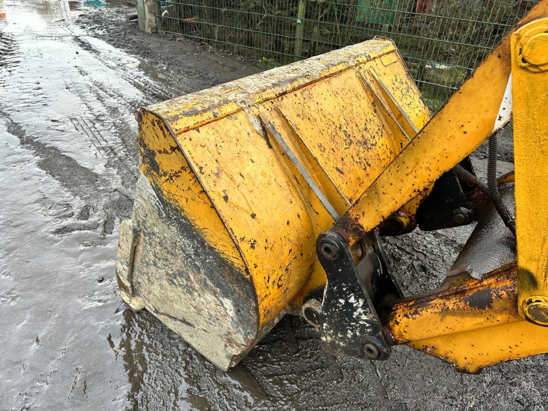 2006 JCB 2CX AIRMASTER LOADING SHOVEL WITH REAR AIR COMPRESSOR *PLUS VAT* - Image 8 of 13