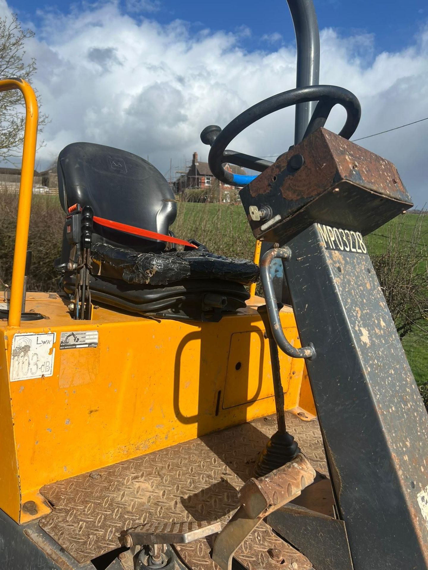 2014 TEREX 9 TON STRAIGHT TIP DUMPER *PLUS VAT* - Image 10 of 10