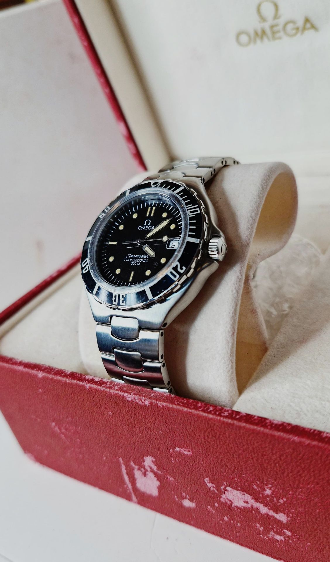 OMEGA SEAMASTER 200m Professional Mens Black Watch Date Feature Steel NO VAT* - Image 3 of 12
