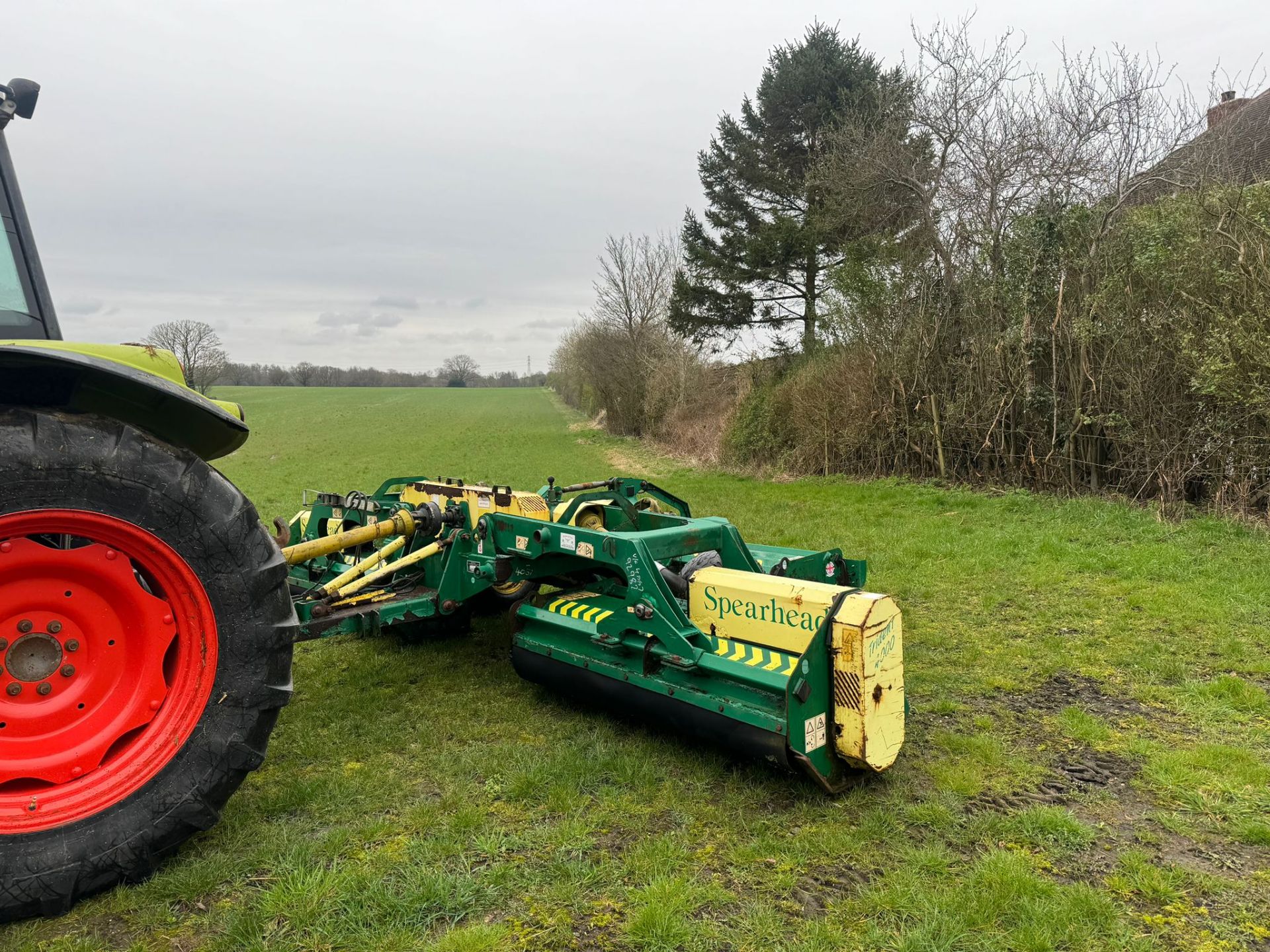 SPEARHEAD TRIDENT 4000 3 GANG TOWBEHIND FLAIL MOWER *PLUS VAT* - Image 10 of 12