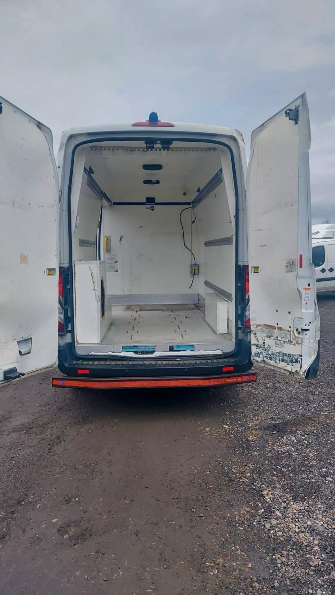 2018 FORD TRANSIT 350 WHITE PANEL VAN *NO VAT* - Image 7 of 13