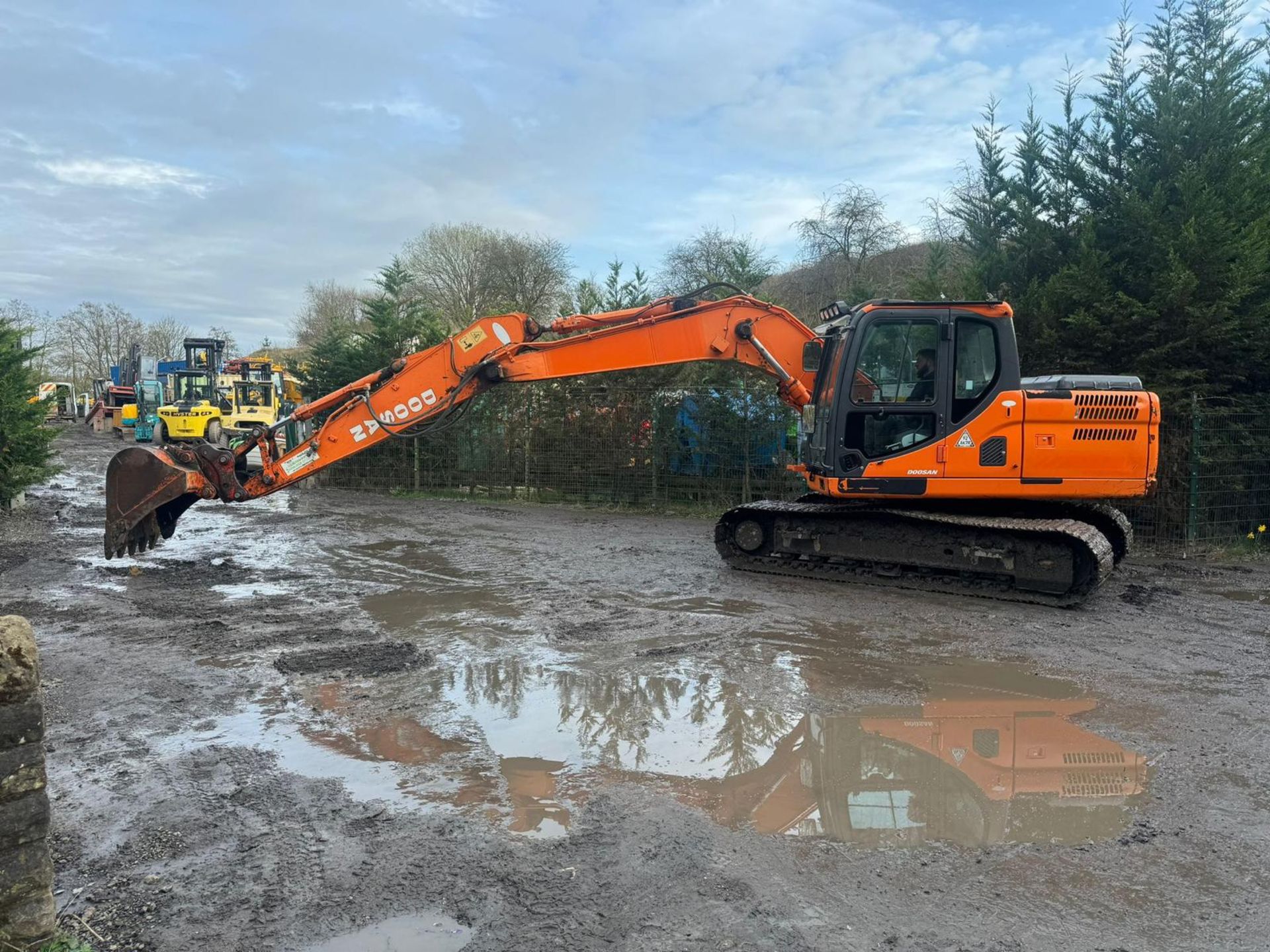 2014 DOOSAN DX140LC-3 EXCAVATOR *PLUS VAT* - Image 9 of 18