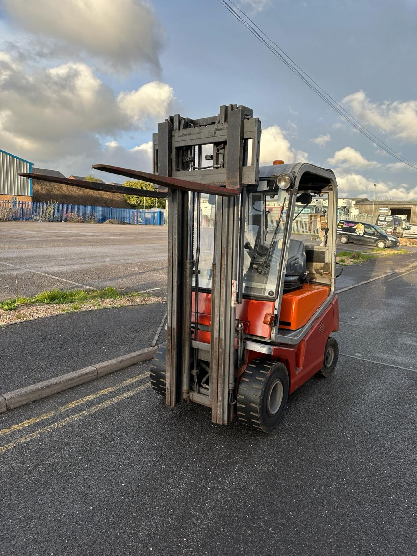 2003 2 ton LPG Fork Lift *PLUS VAT* - Image 2 of 14