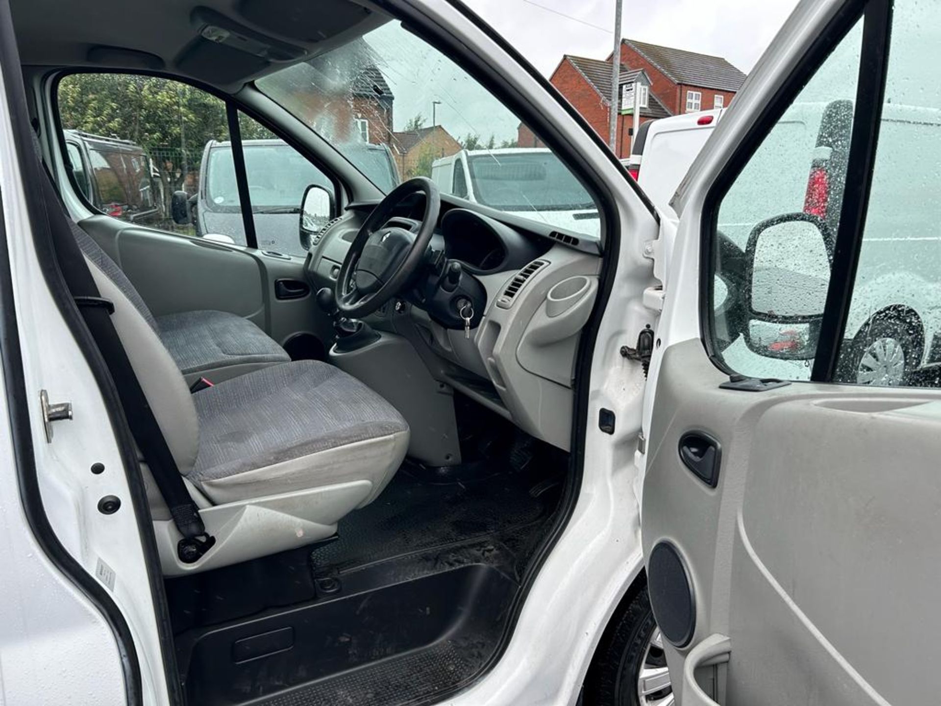 2014 RENAULT TRAFIC SL27 DCI WHITE PANEL VAN *NO VAT* - Image 8 of 10