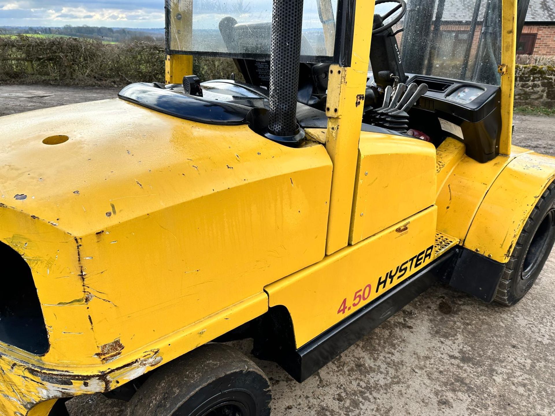 Hyster H4.50XM 4.5 Ton Twin Wheeled Diesel Forklift *PLUS VAT* - Image 16 of 16
