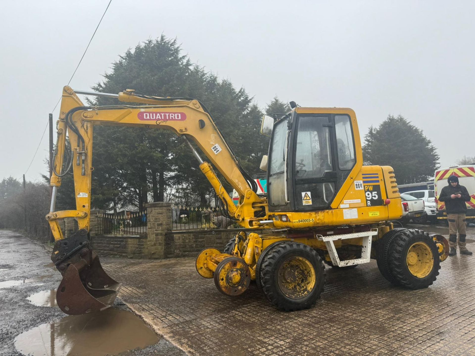 KOMATSU PC95R WHEELED EXCAVATOR WITH RAILWAY GEAR *PLUS VAT* - Image 6 of 19