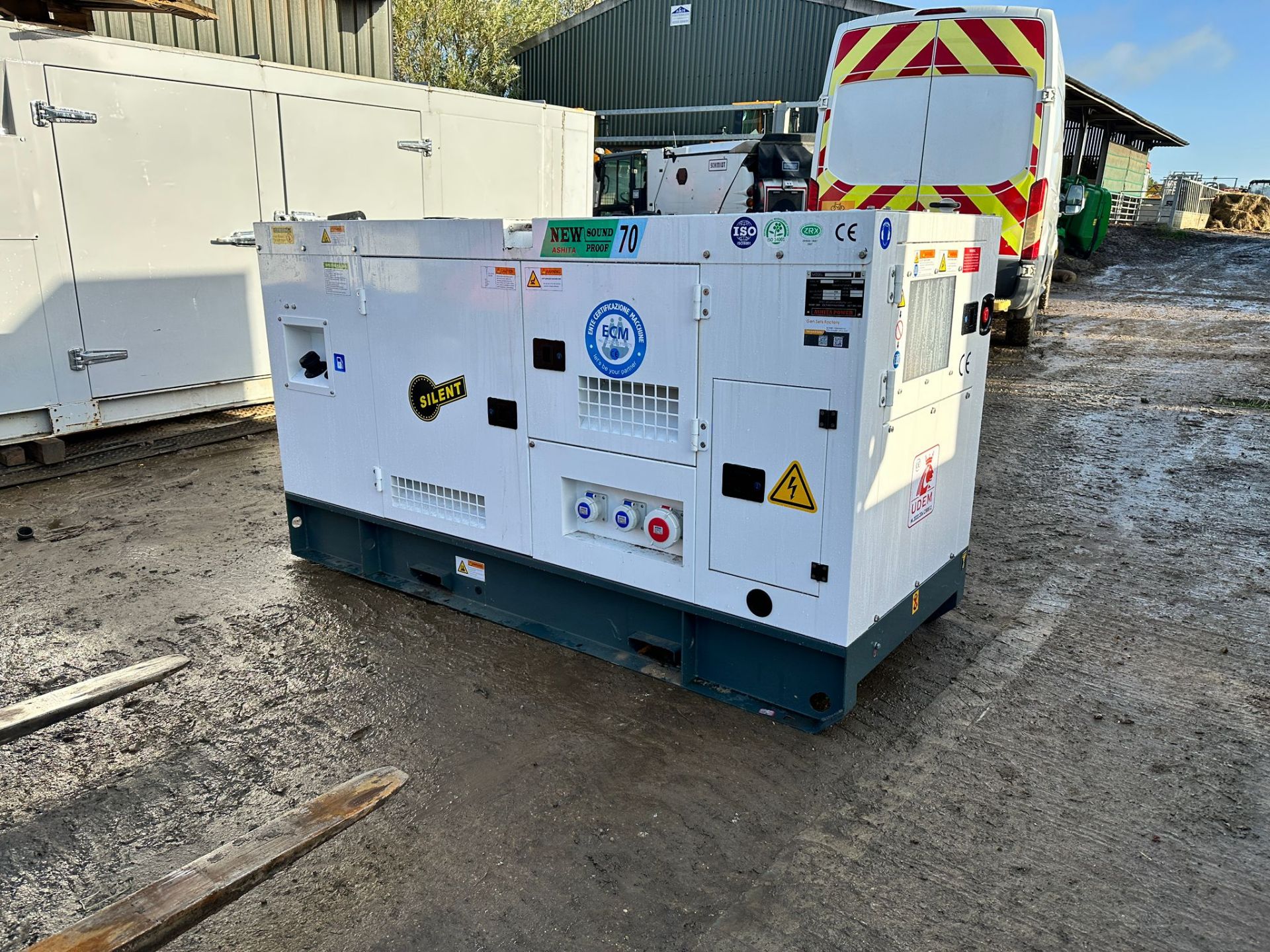 NEW/UNUSED 70KVA DIESEL SOUND PROOF GENERATOR *PLUS VAT* - Image 4 of 9