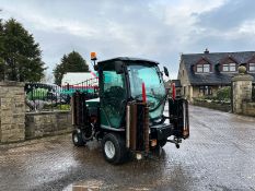 2009/58 HAYTER T424 4WD 5 GANG RIDE ON CYLINDER MOWER *PLUS VAT*