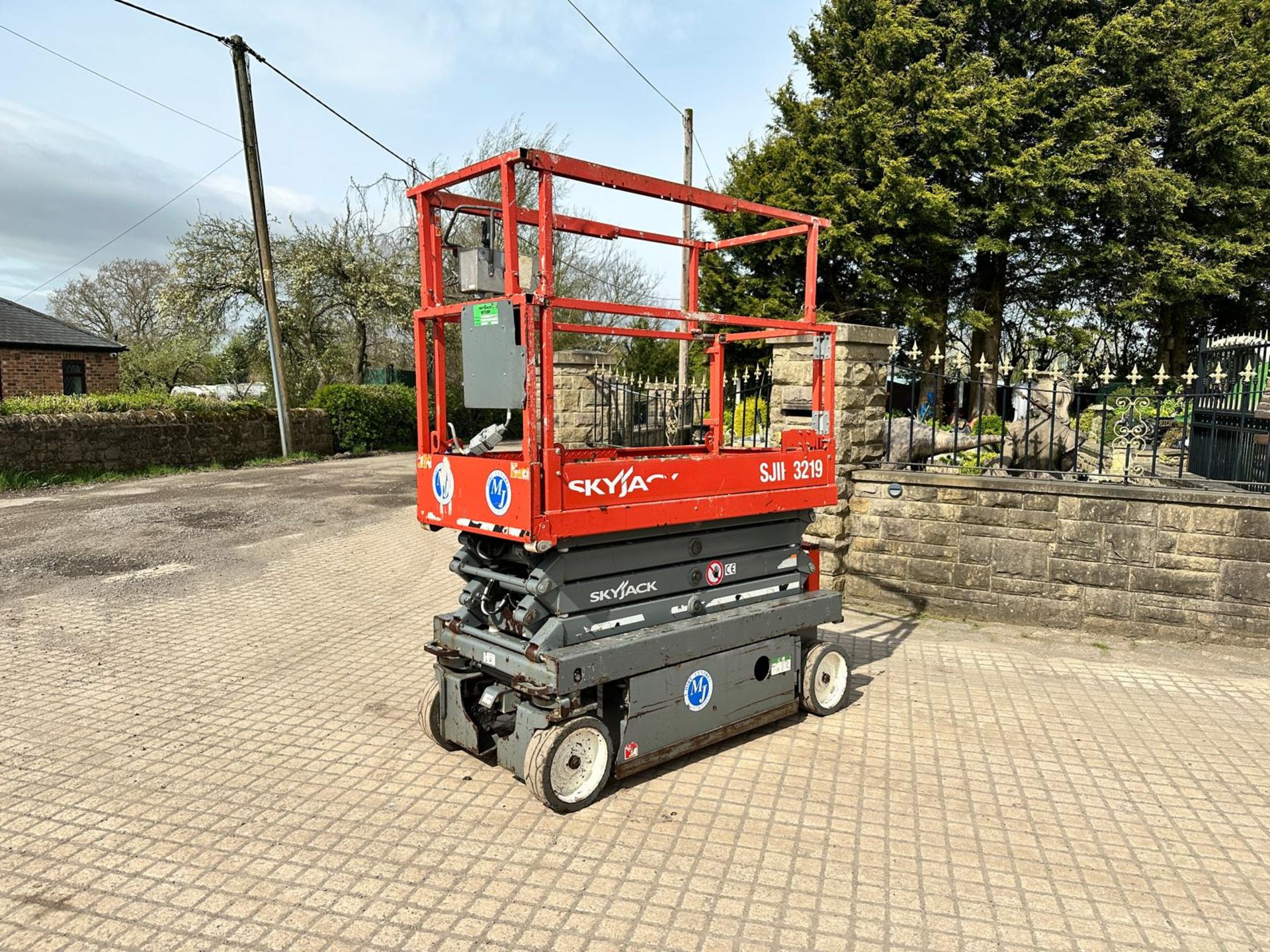 2018 SKYJACK SJIII-3219 ELECTRIC SCISSOR LIFT *PLUS VAT* - Image 2 of 8