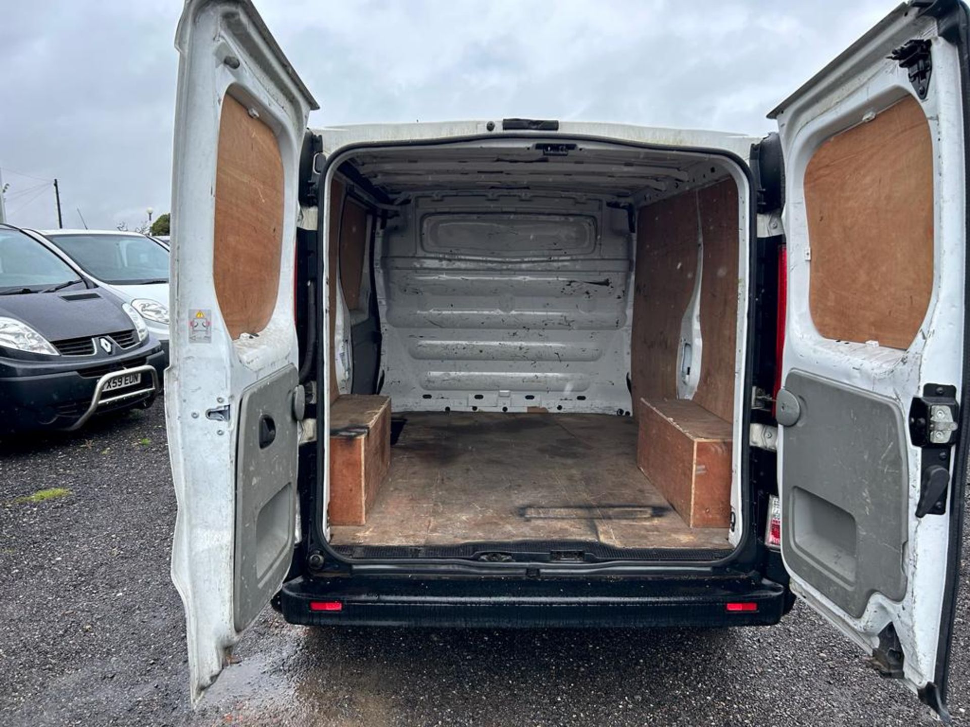 2014 RENAULT TRAFIC SL27 DCI WHITE PANEL VAN *NO VAT* - Image 7 of 10