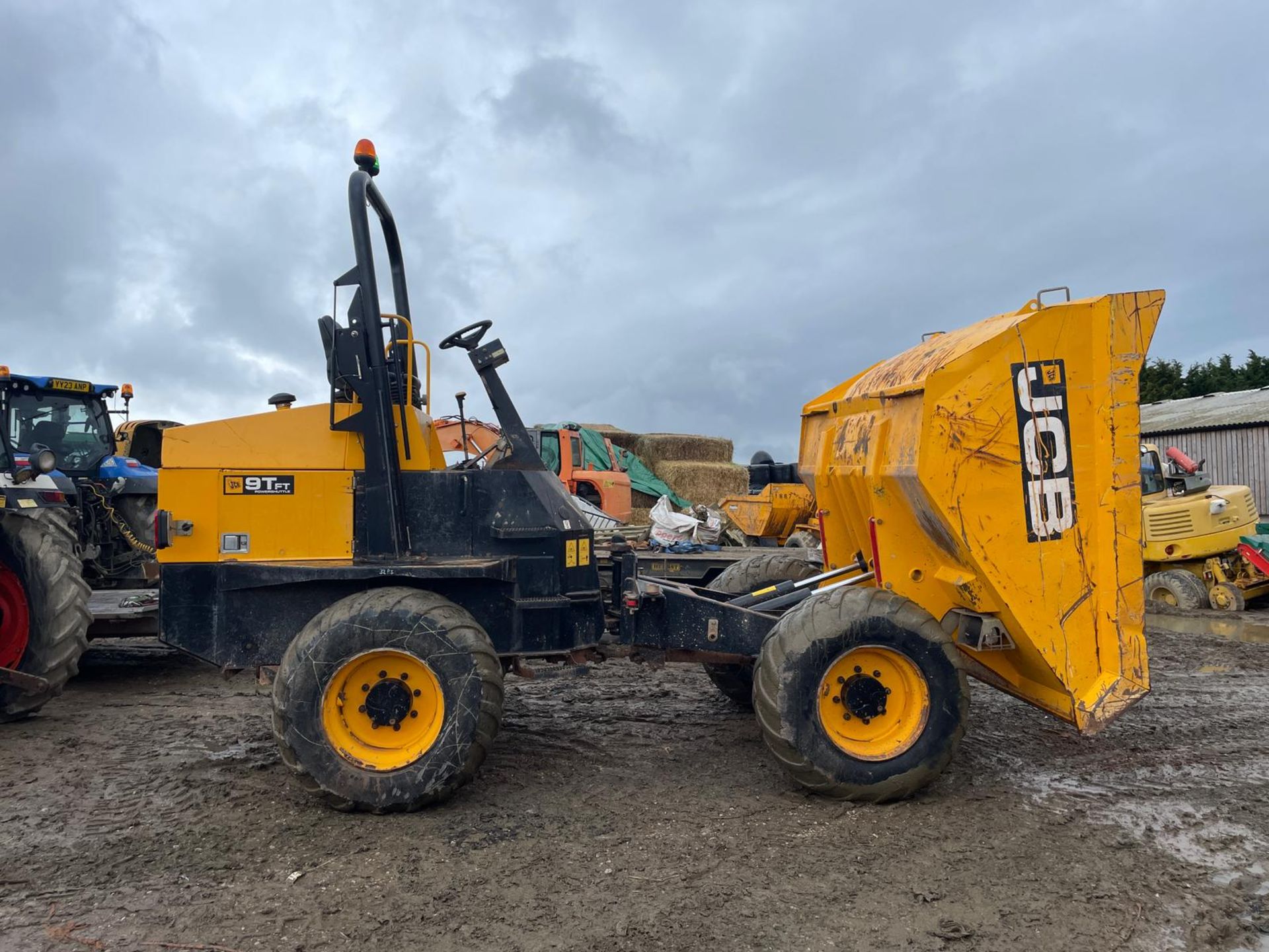 66 REG. JCB 9TFT 9 TON DUMPER *PLUS VAT* - Image 7 of 16