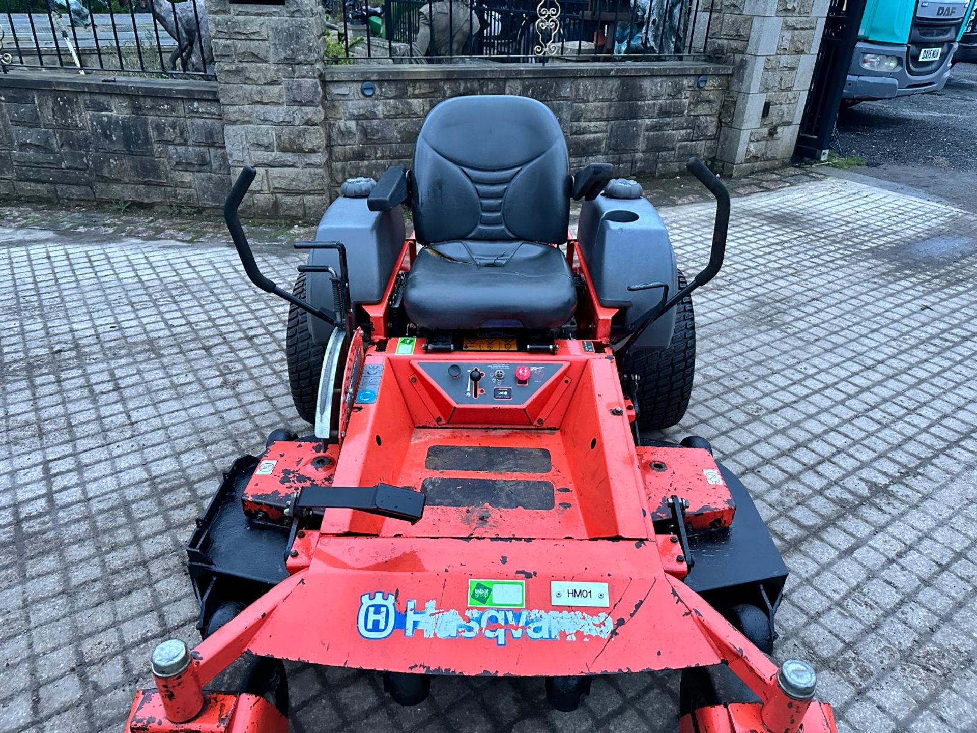 HUSQVARNA 48” COMMERICAL ZERO TURN MOWER *PLUS VAT* - Image 13 of 14