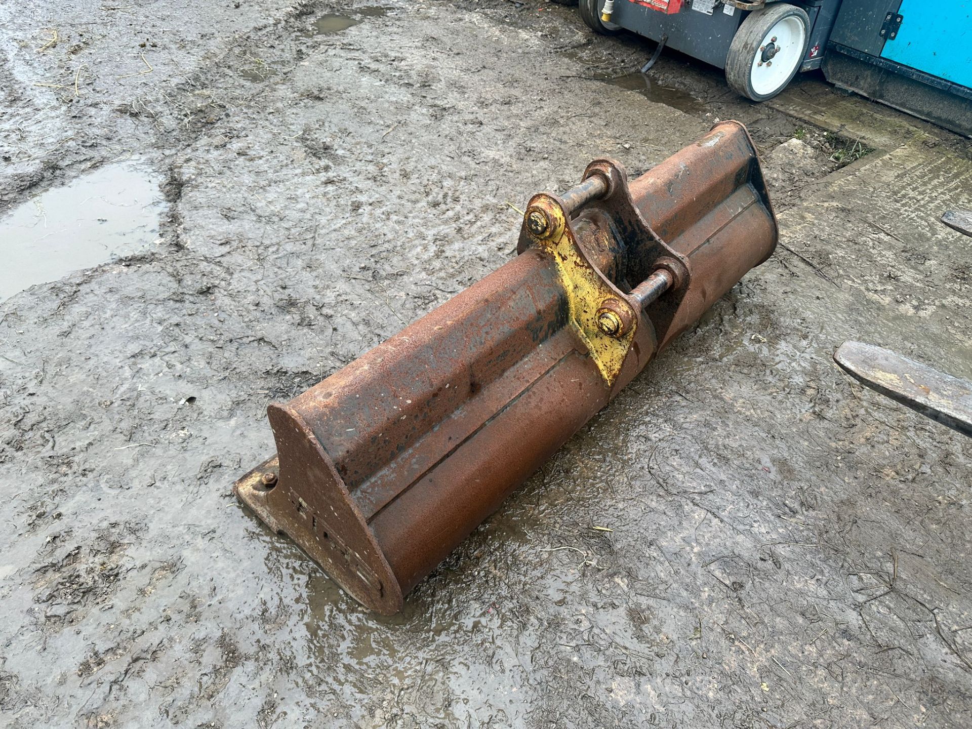 JCB 45MM DITCHING BUCKET *PLUS VAT* - Image 6 of 7