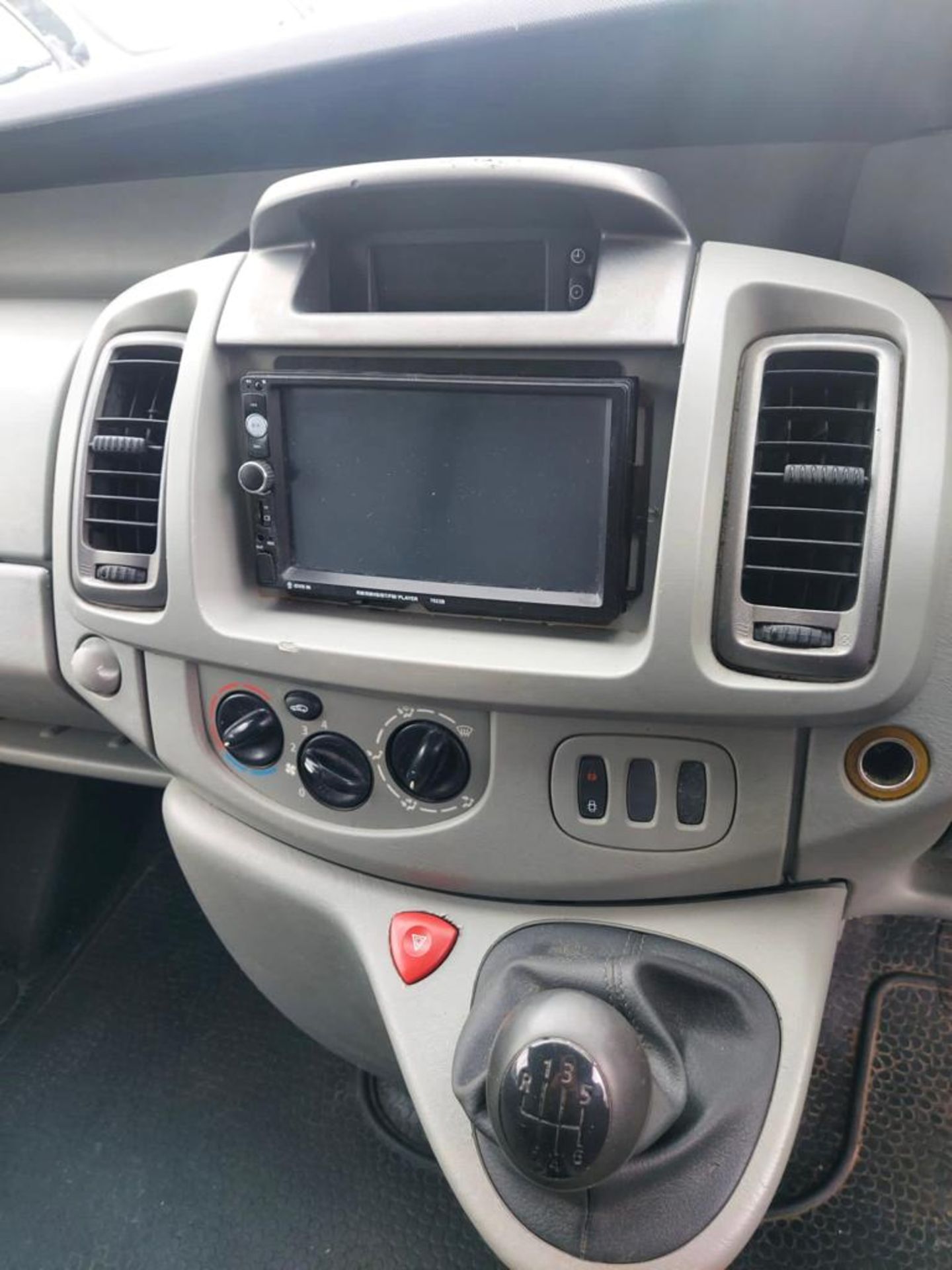 2008 VAUXHALL VIVARO 2700 CDTI SWB WHITE PANEL VAN *NO VAT* - Image 9 of 10