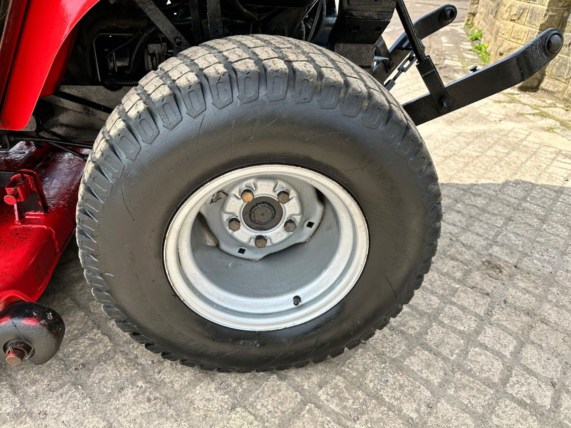 2009 MASSEY FERGUSON GC2300 23HP 4WD COMPACT TRACTOR WITH UNDERSLUNG DECK *PLUS VAT* - Image 10 of 18