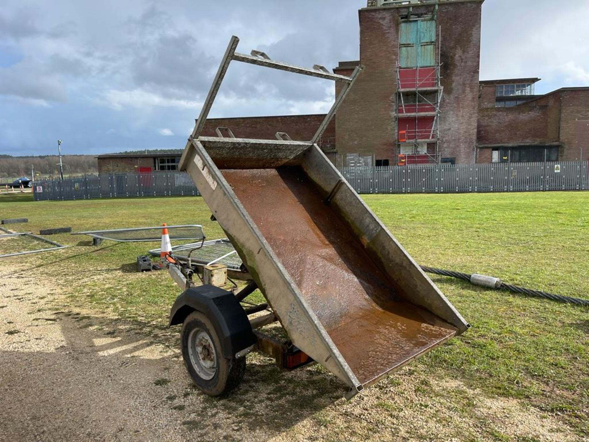 Single Axle Trailer Tipper *NO VAT* - Image 3 of 6