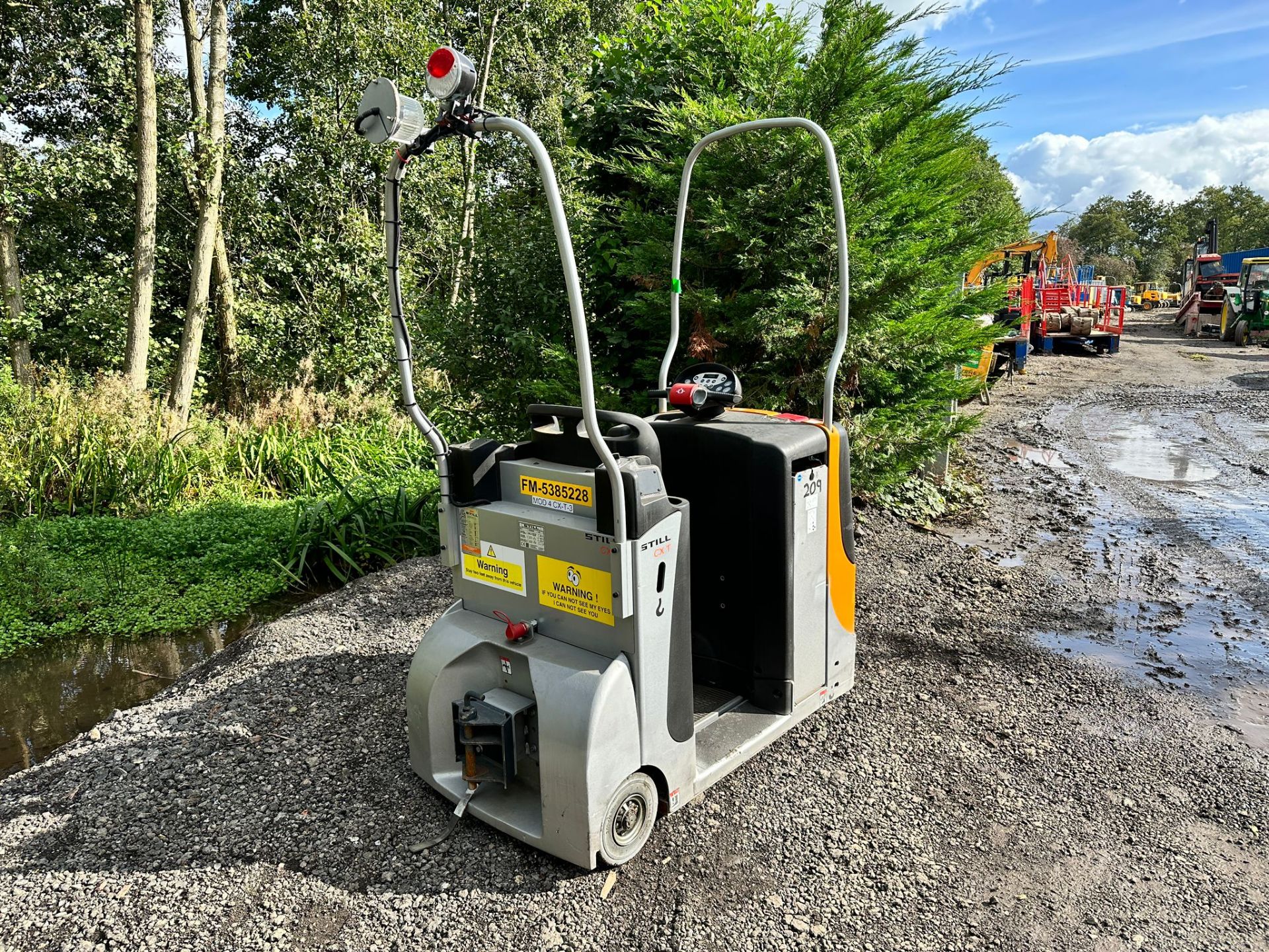 2017 STILL CX-T ELECTRIC TUG *PLUS VAT* - Image 2 of 10