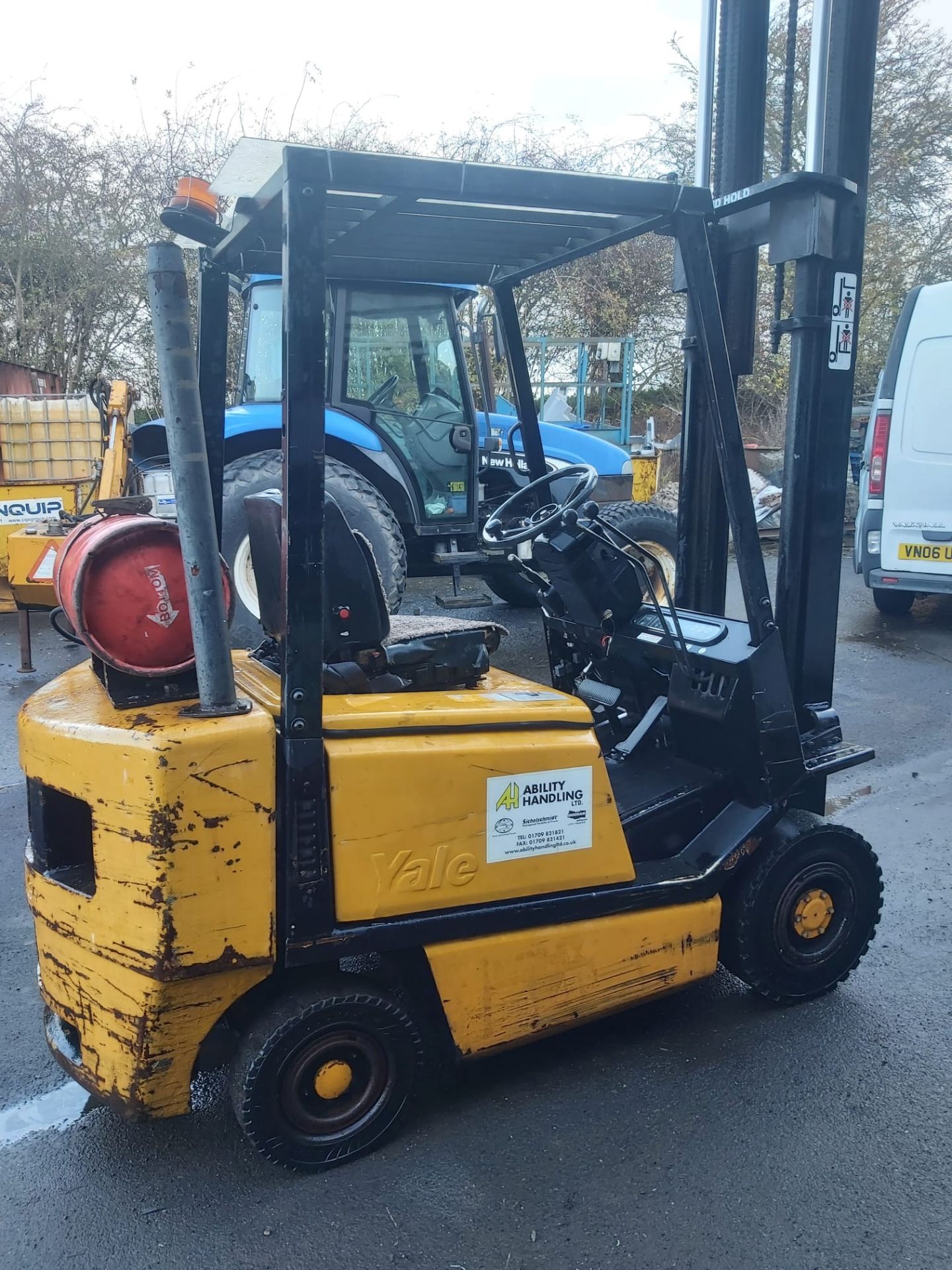 YALE 2 TONNE GAS FORKLIFT TRUCK *PLUS VAT* - Image 6 of 15